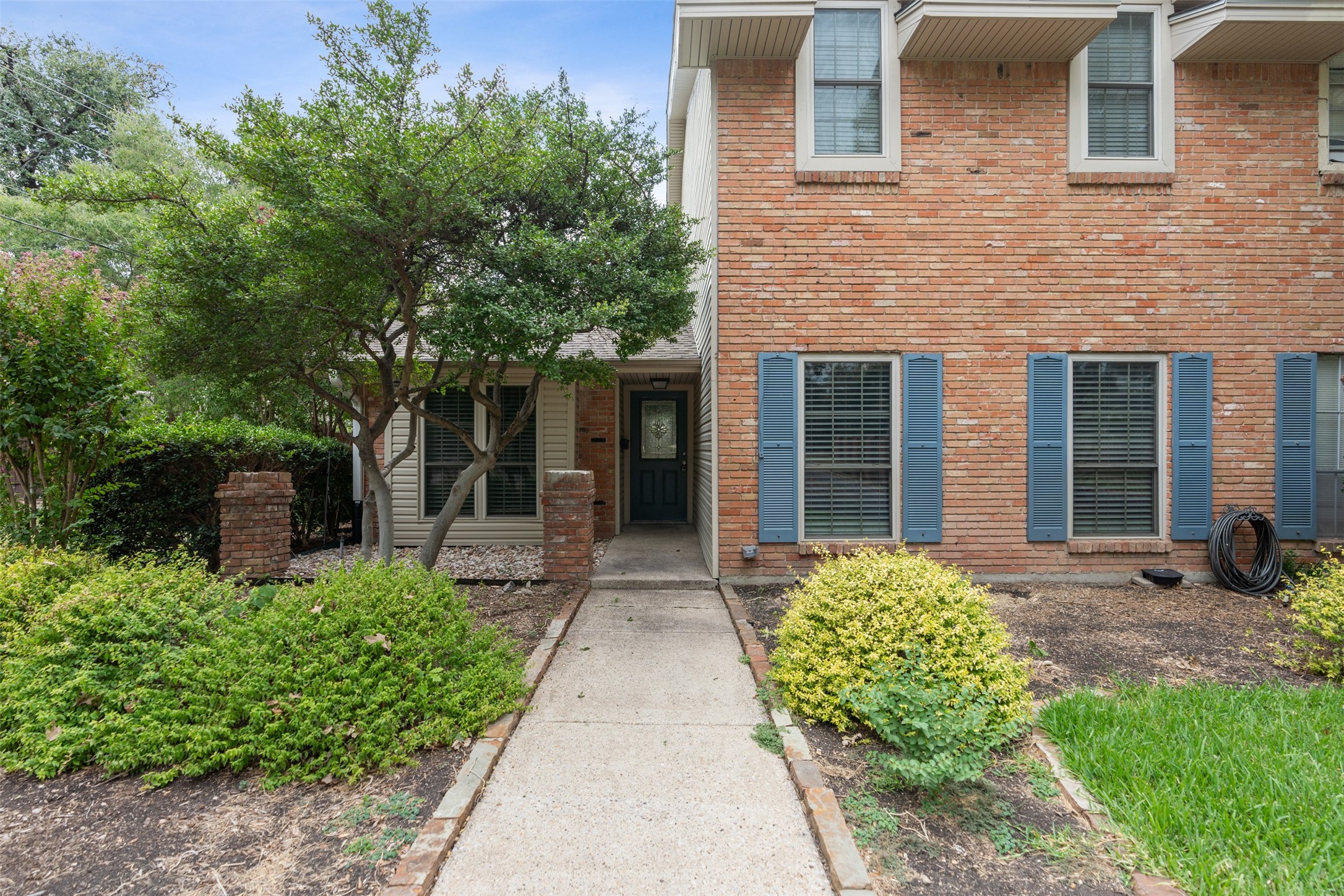 10447 Barrywood Drive Dallas TX 75230