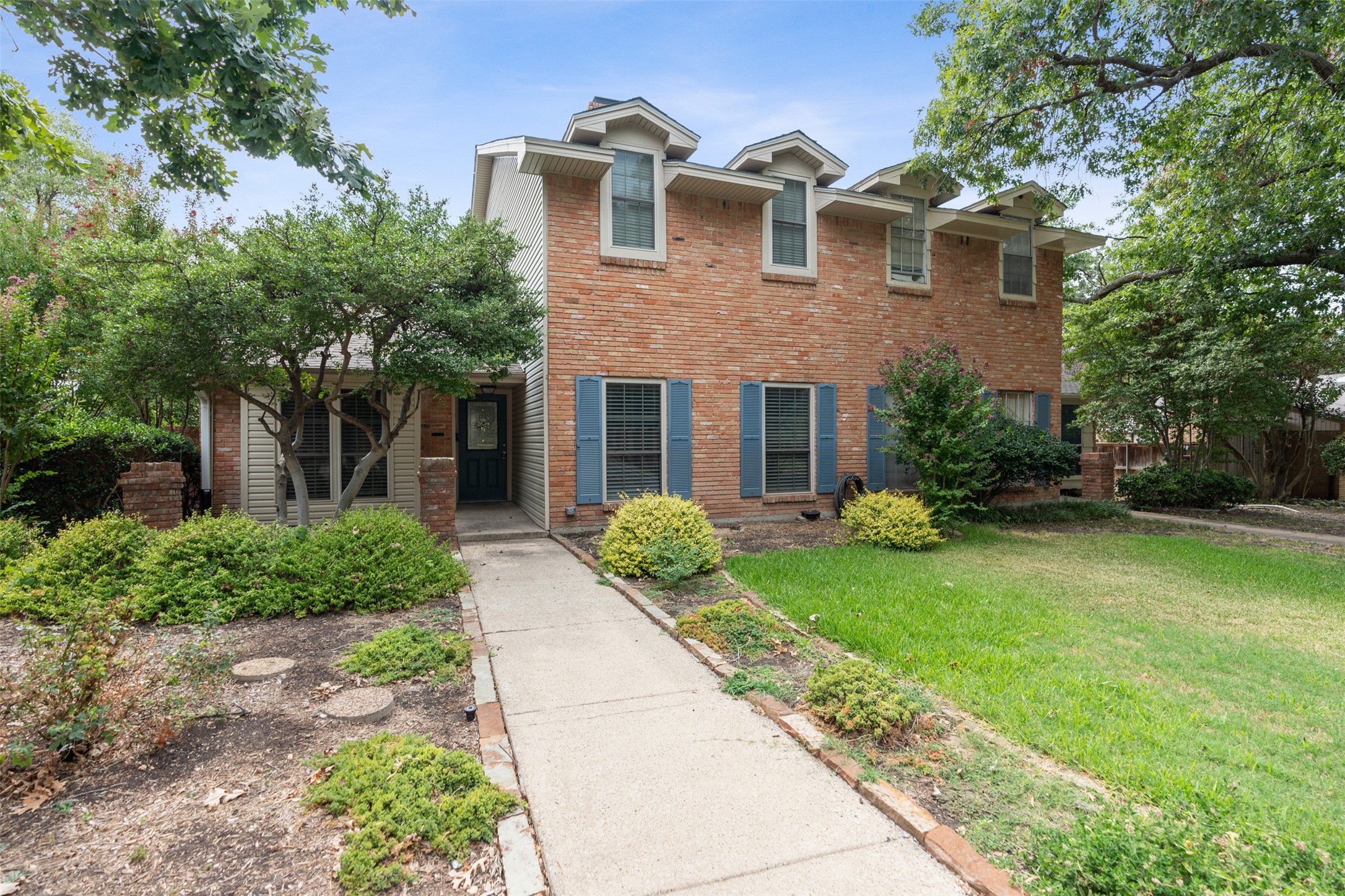10447 Barrywood Drive Dallas TX 75230