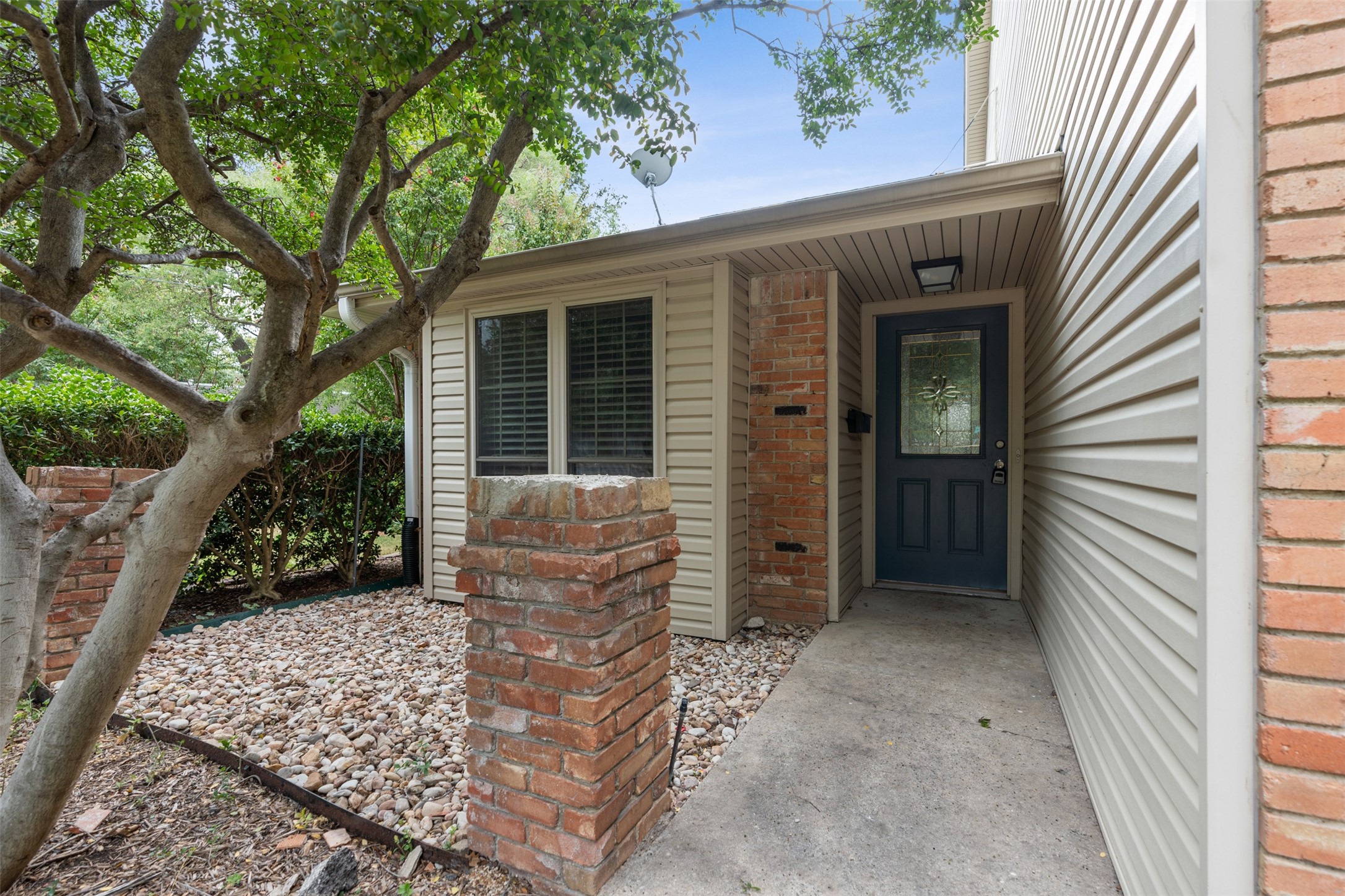 10447 Barrywood Drive Dallas TX 75230