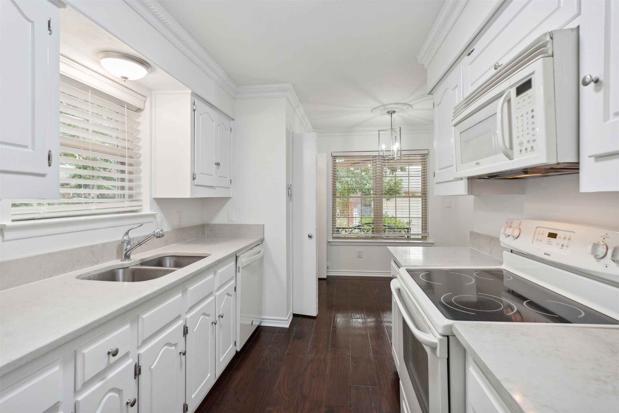 10447 Barrywood Drive Dallas TX 75230