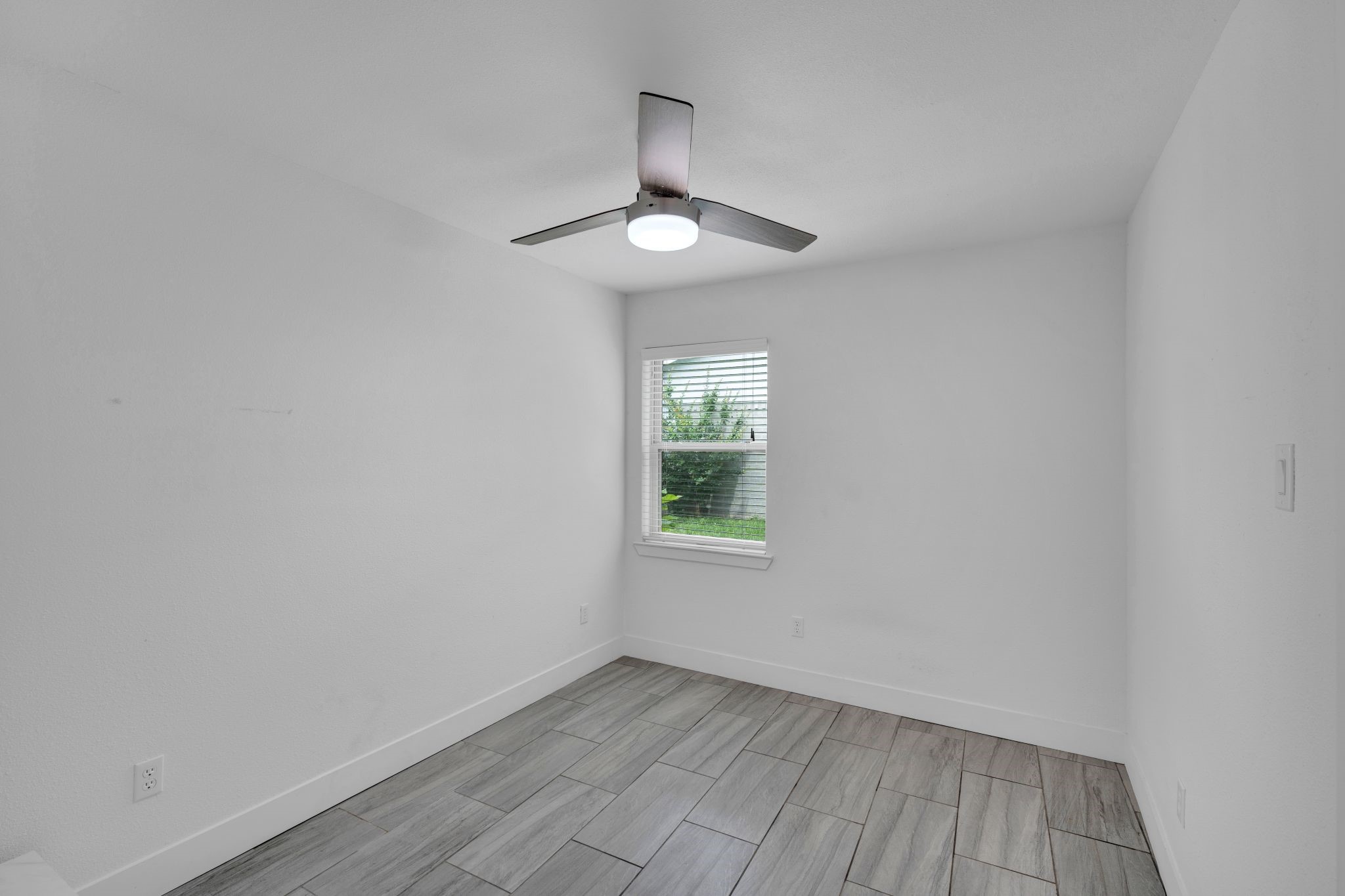 206 E Chico Drive Garland TX 75041