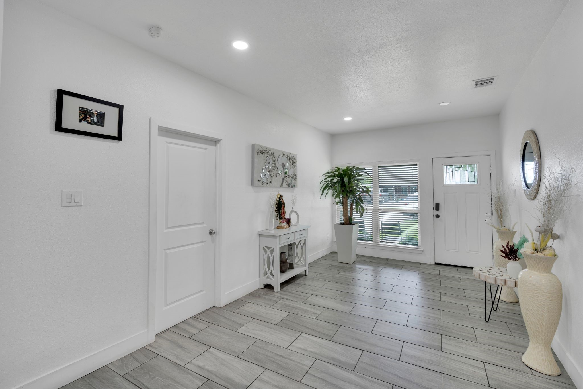 206 E Chico Drive Garland TX 75041