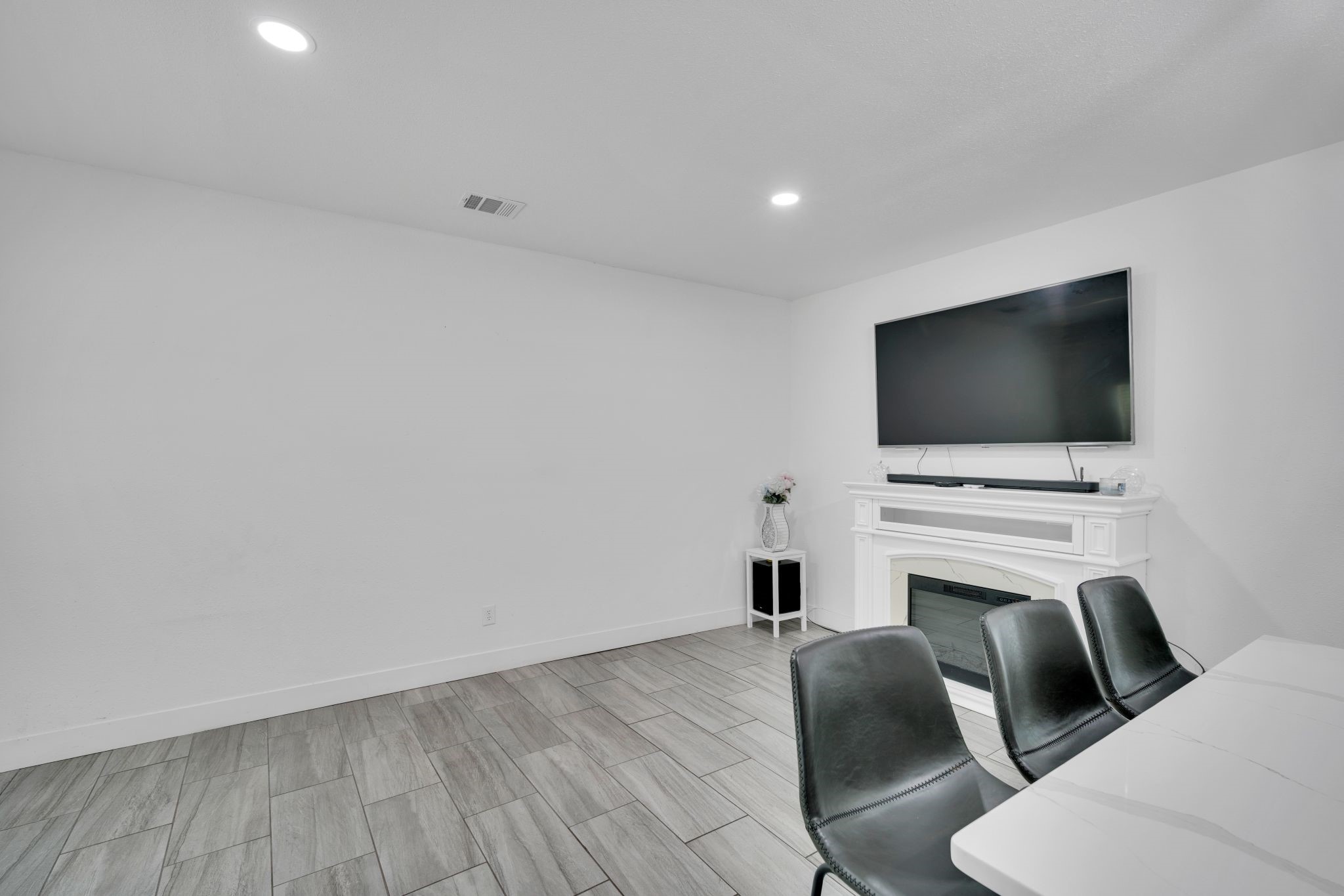 206 E Chico Drive Garland TX 75041