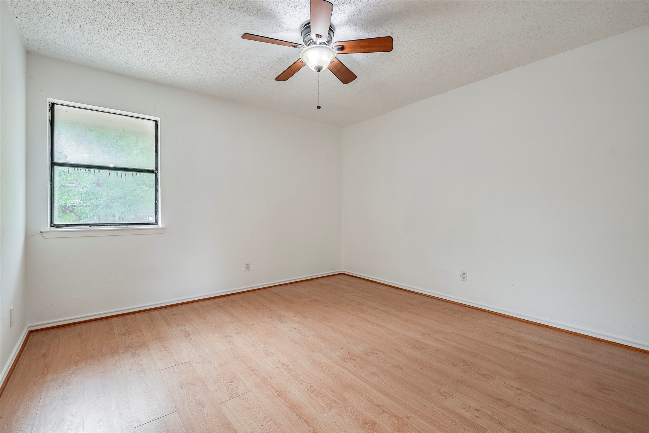 6646 E Lovers Lane Dallas TX 75214