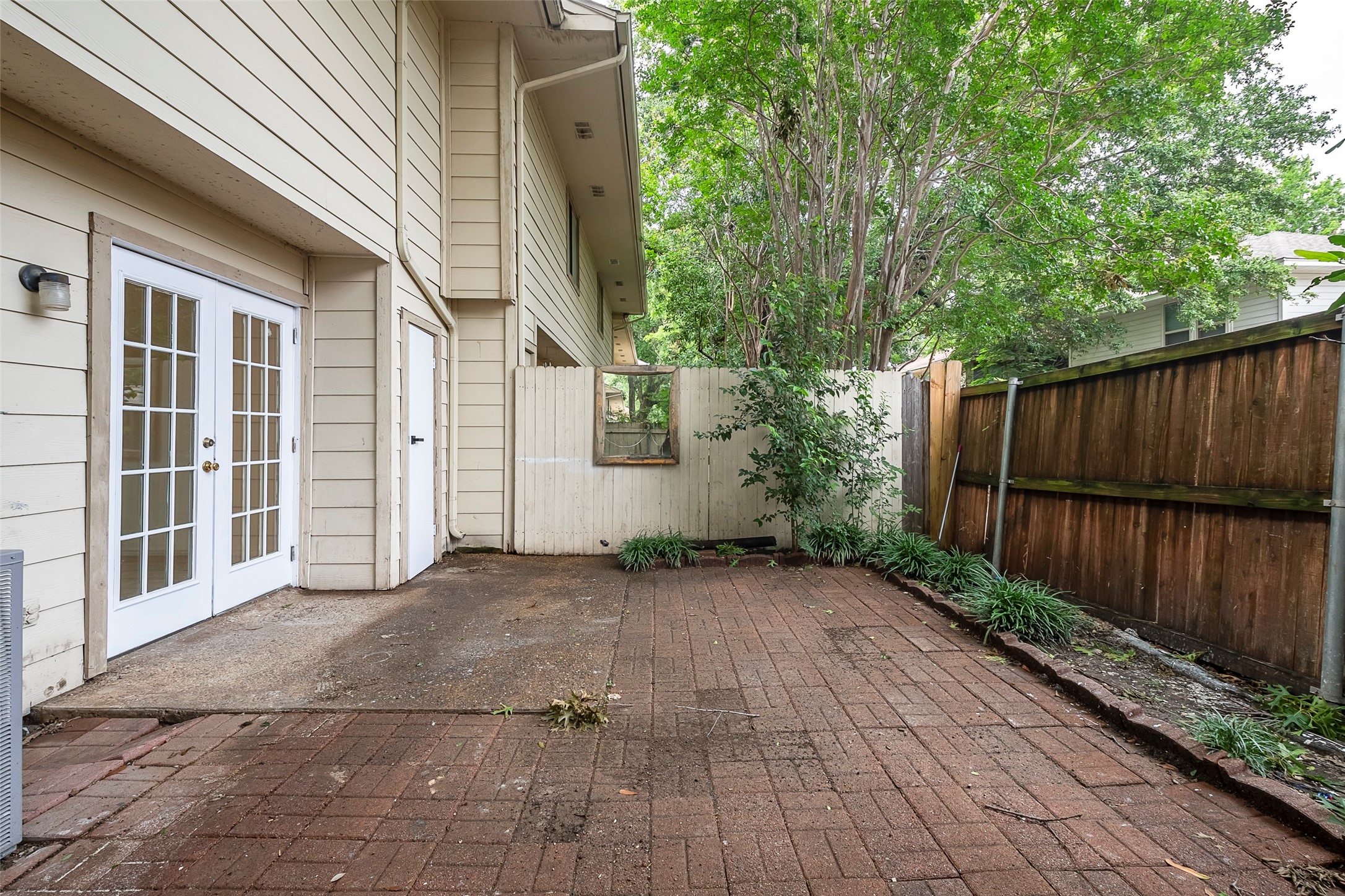 6646 E Lovers Lane Dallas TX 75214