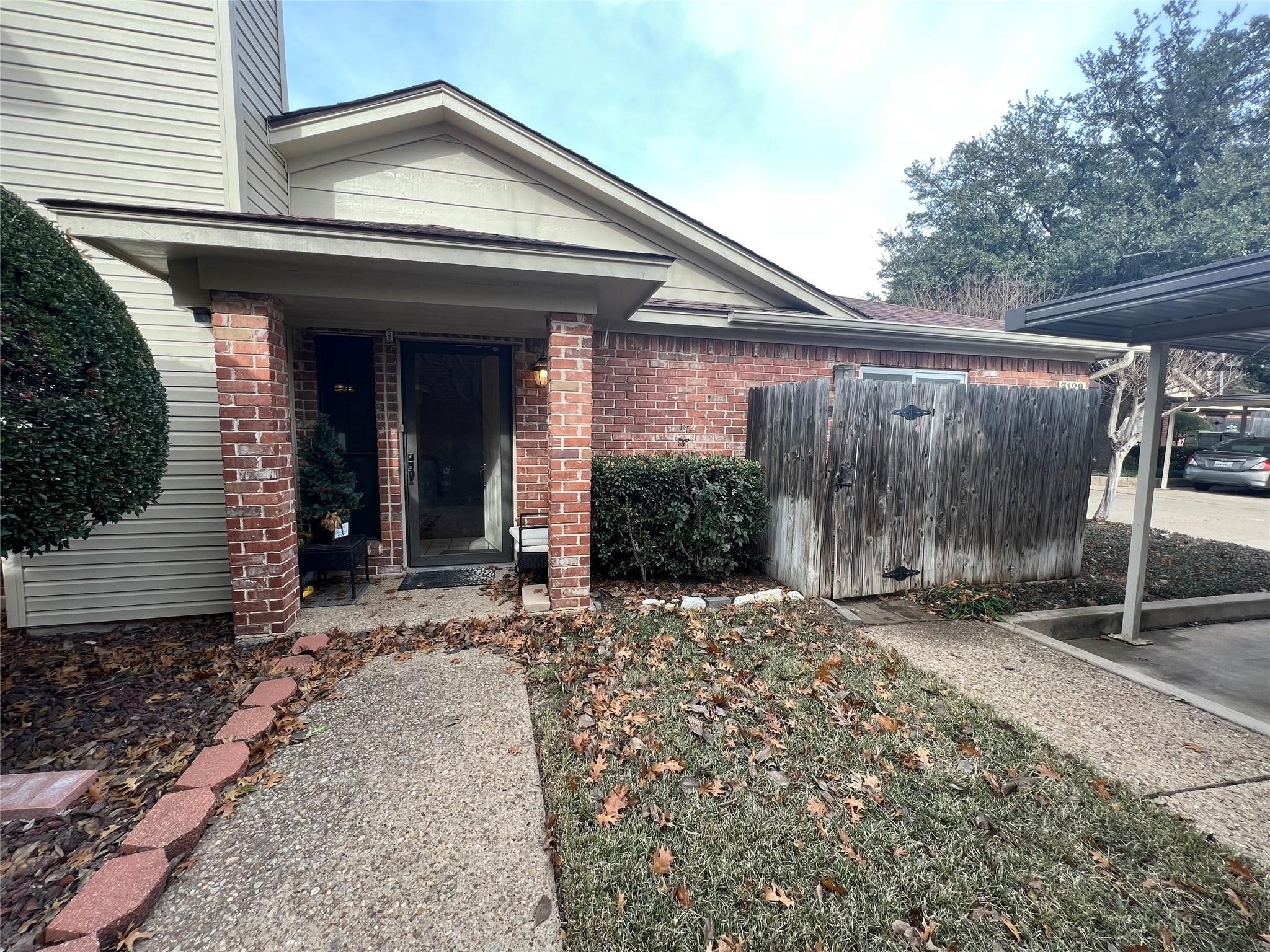 3129 Sappington Place Fort Worth TX 76116