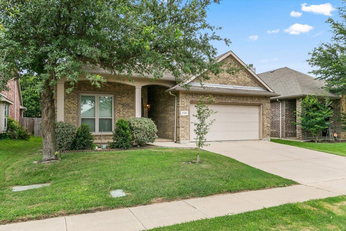 1325 Amazon Fort Worth TX 76247