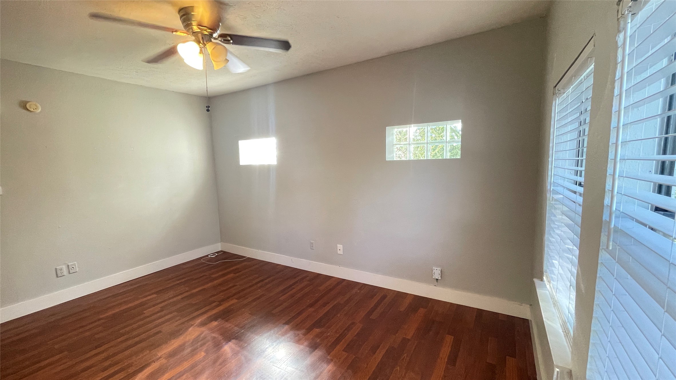 5837 Velasco Avenue Dallas TX 75206