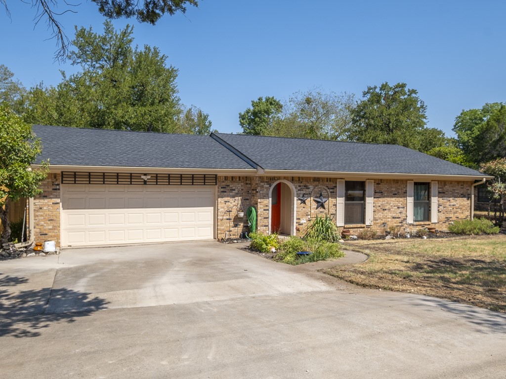408 Heritage Trail Granbury TX 76048