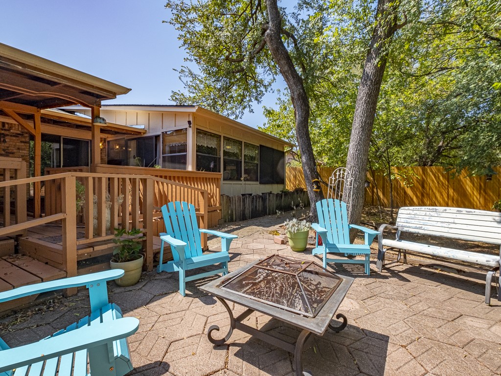 408 Heritage Trail Granbury TX 76048