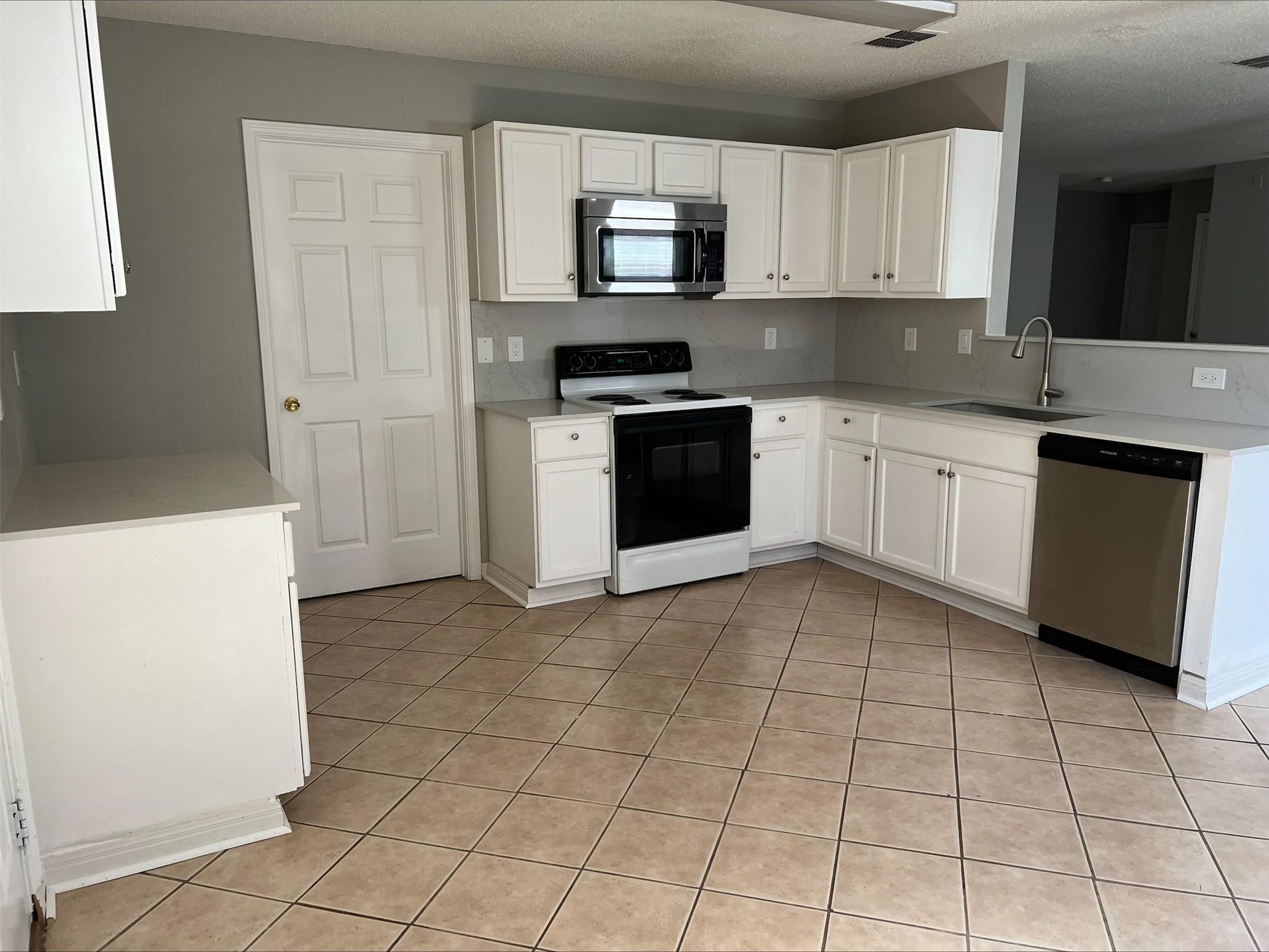 2712 Lazy Oak Drive Little Elm TX 75068