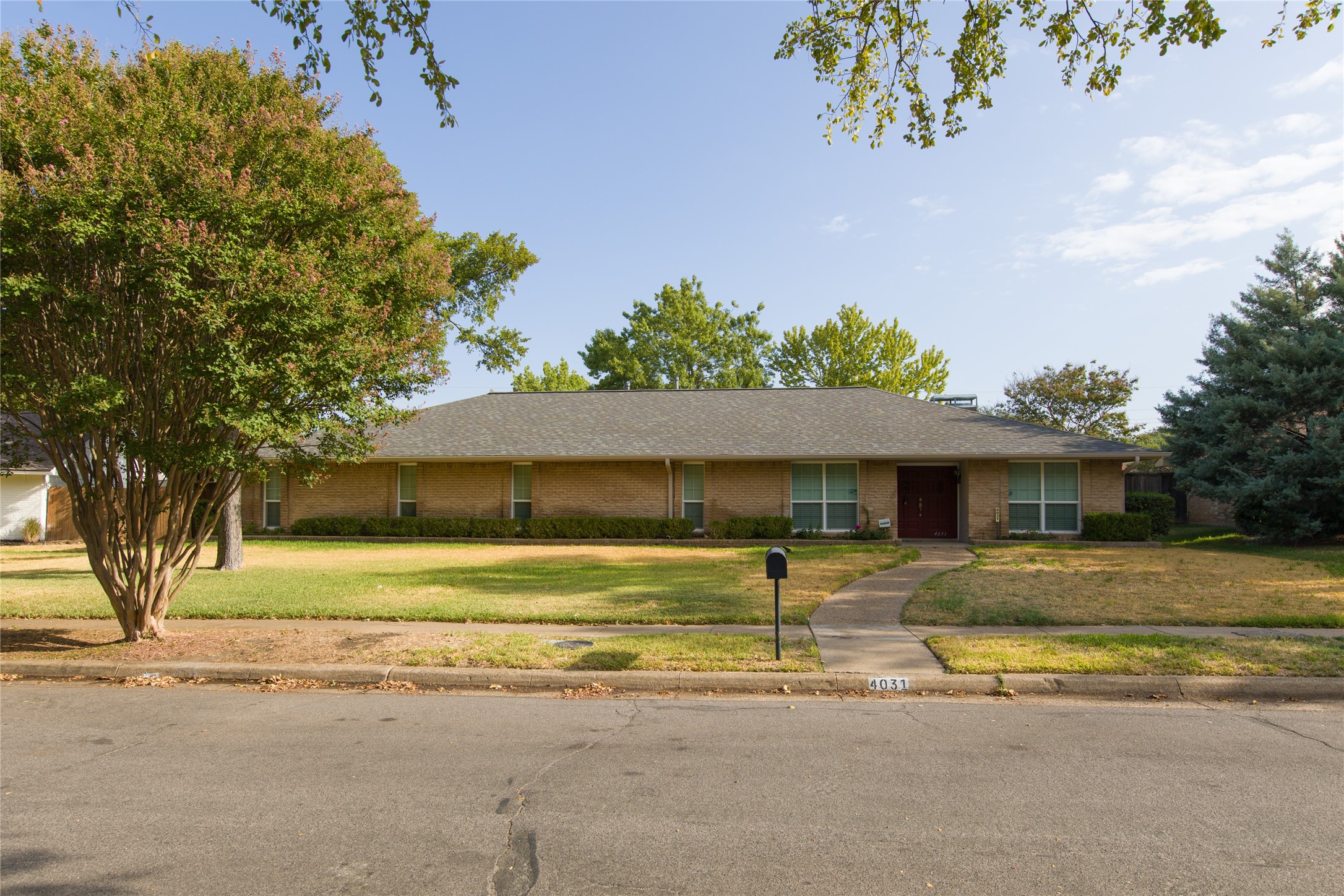 4031 Echo Glen Drive Dallas TX 75244