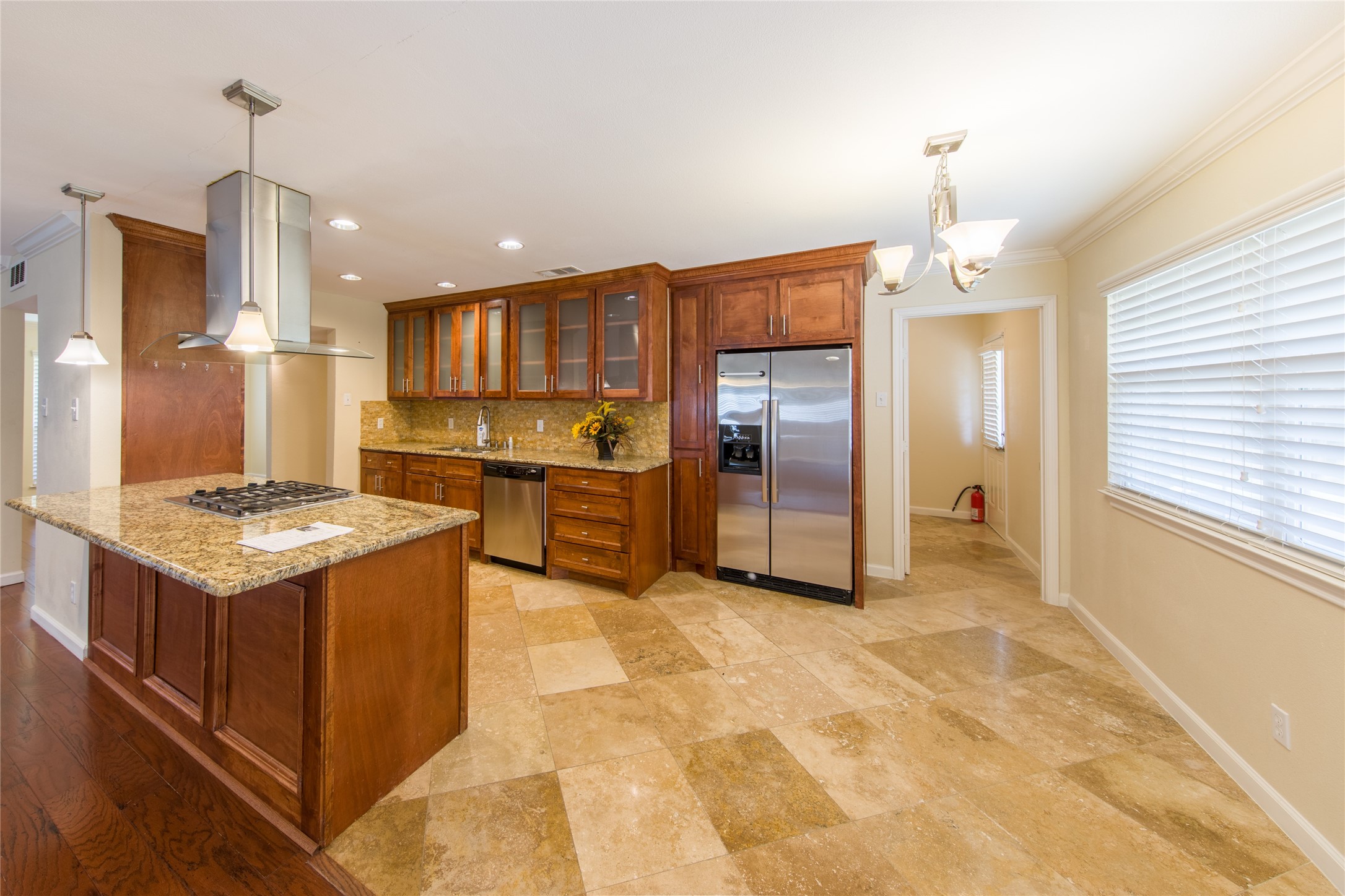 4031 Echo Glen Drive Dallas TX 75244