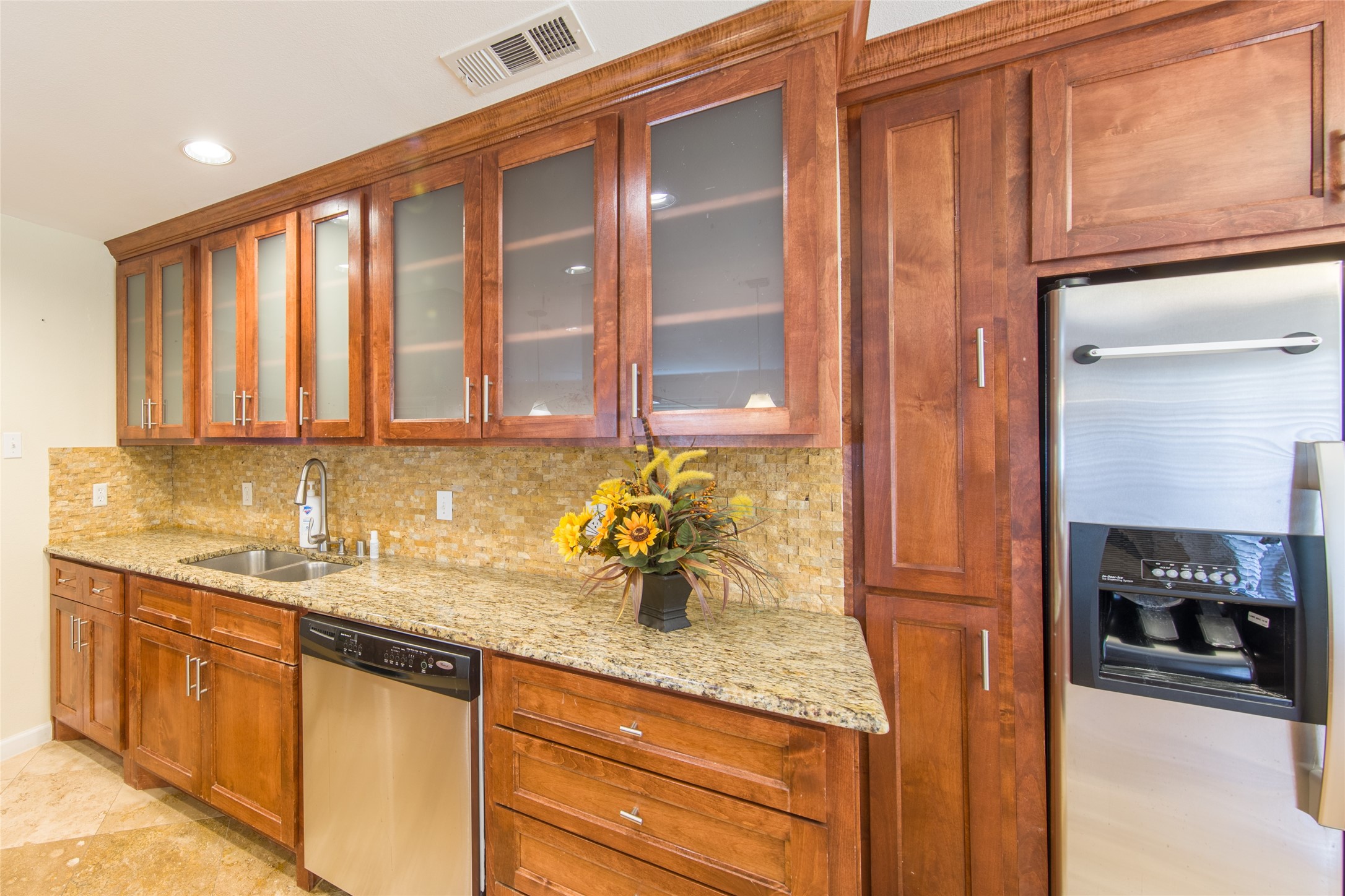 4031 Echo Glen Drive Dallas TX 75244