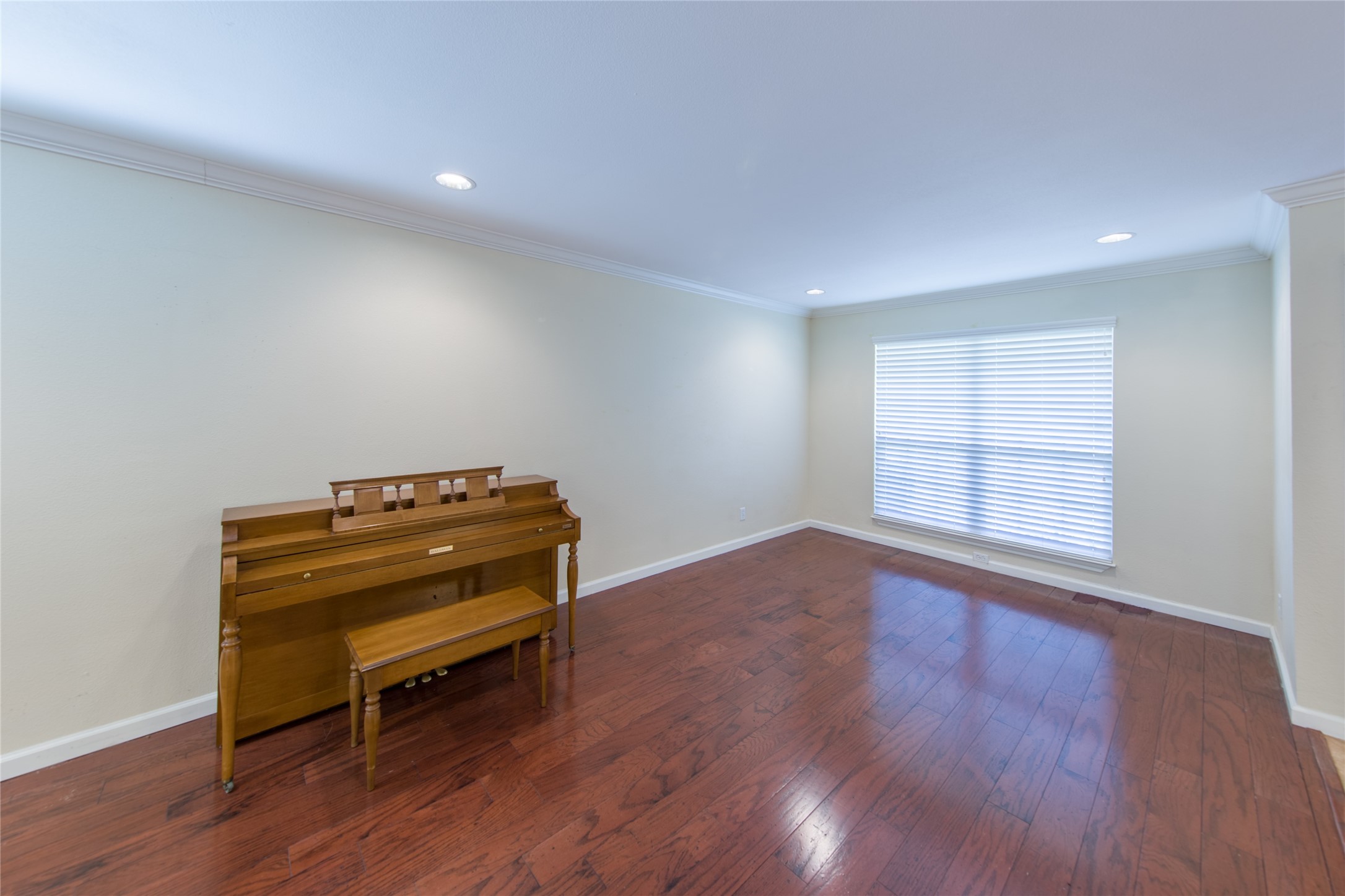 4031 Echo Glen Drive Dallas TX 75244