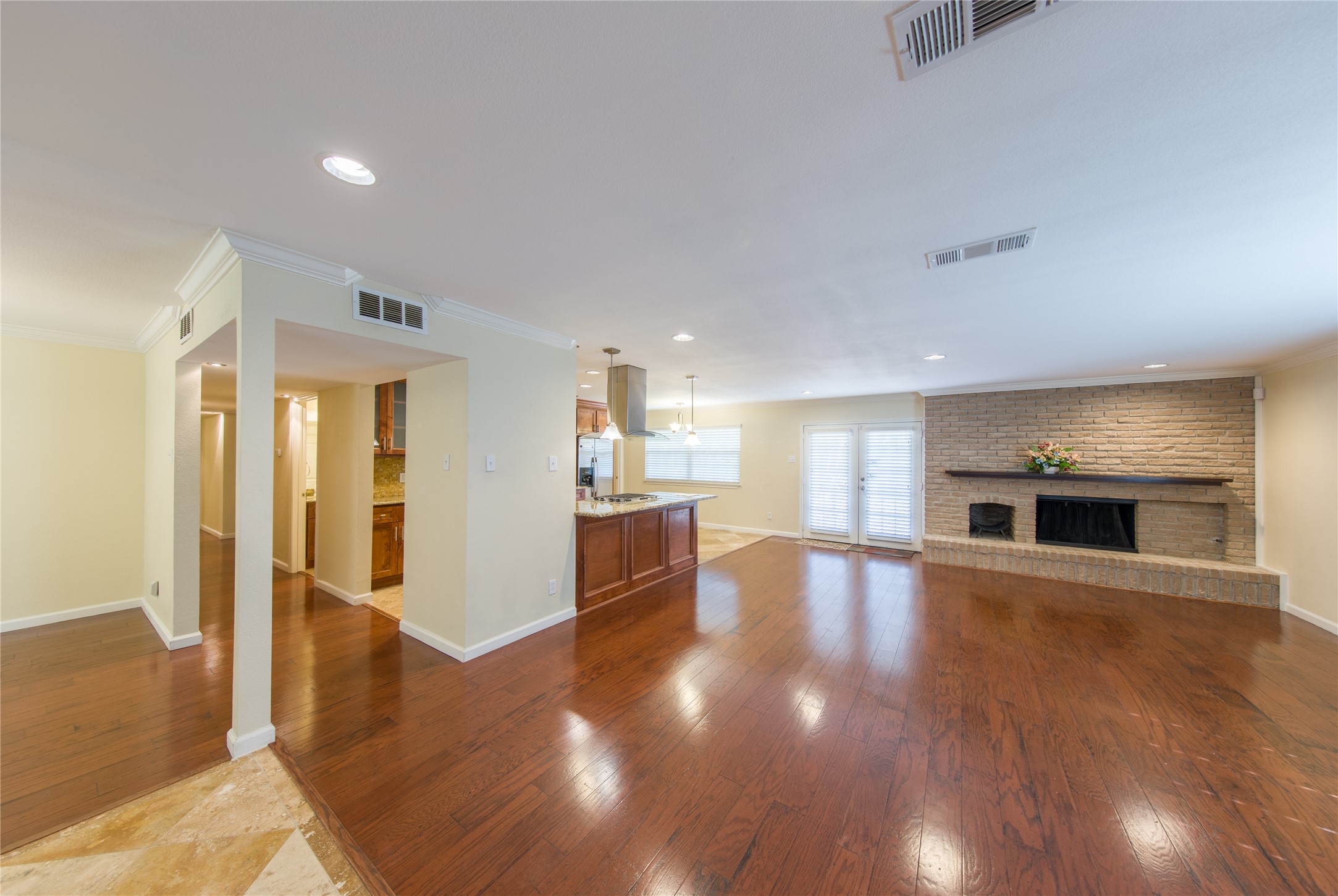4031 Echo Glen Drive Dallas TX 75244