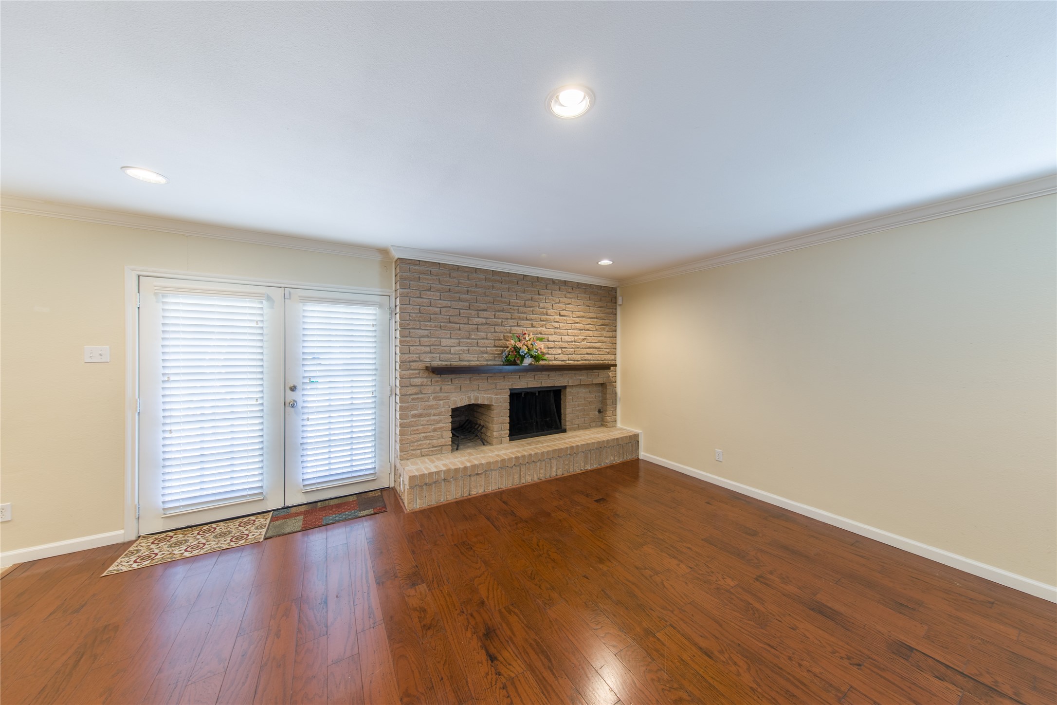 4031 Echo Glen Drive Dallas TX 75244