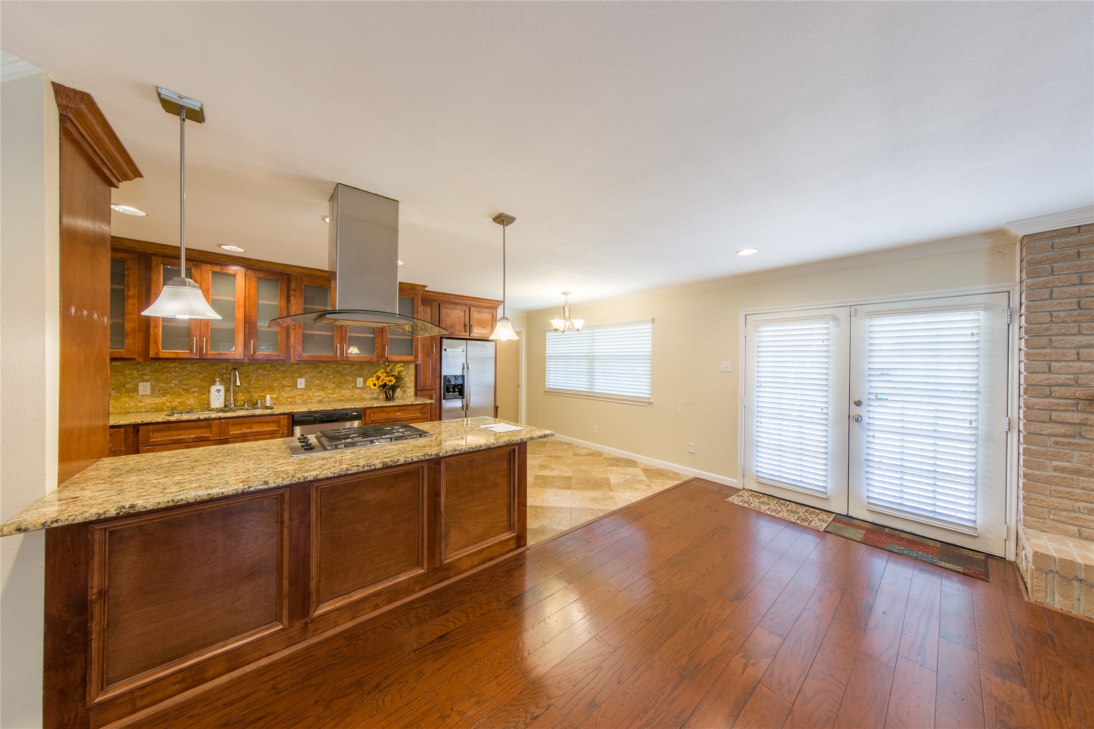 4031 Echo Glen Drive Dallas TX 75244