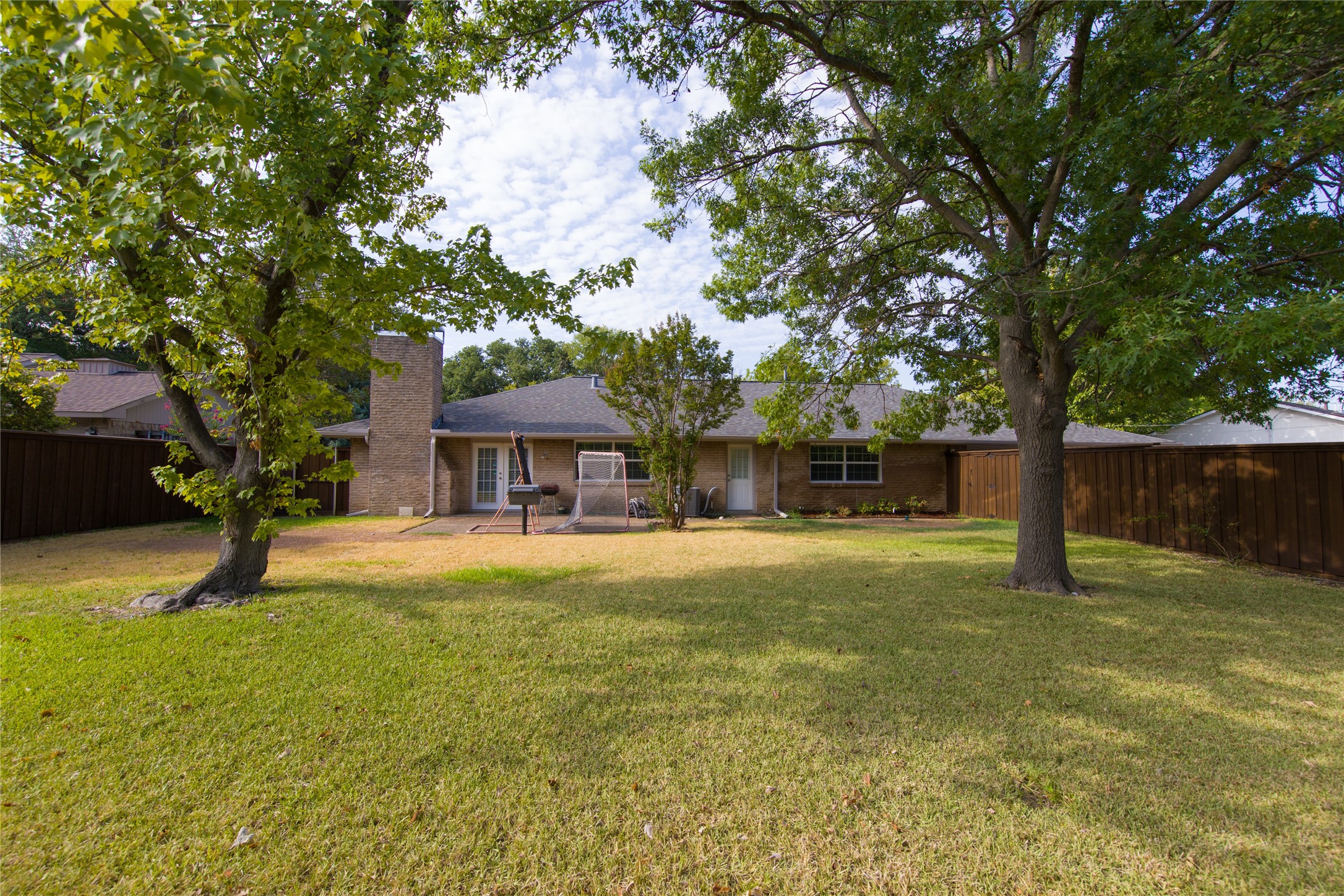 4031 Echo Glen Drive Dallas TX 75244