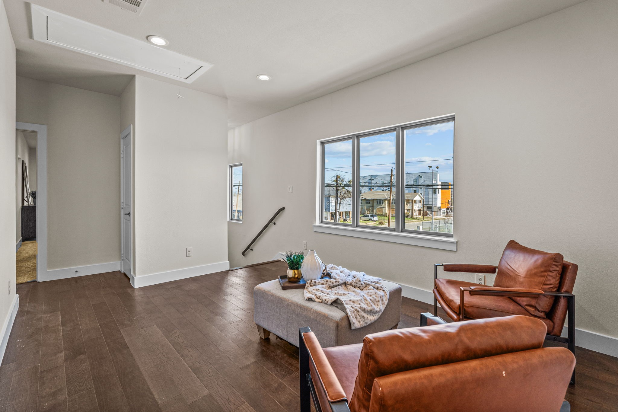 600 Melba Street Dallas TX 75208