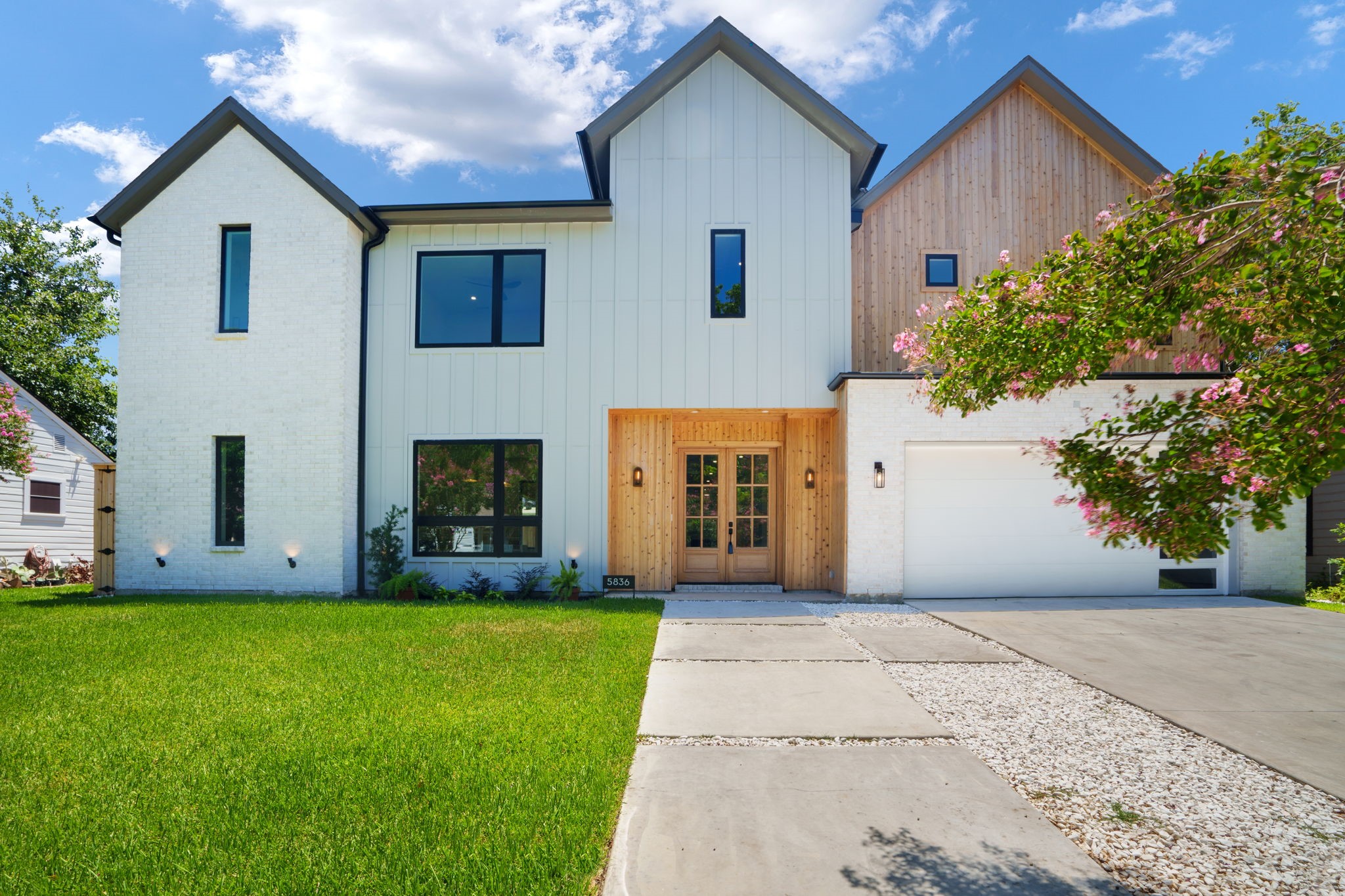 5836 Kenwood Avenue Dallas TX 75206