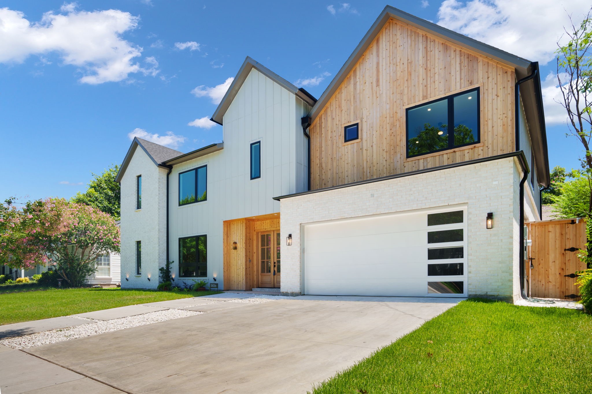 5836 Kenwood Avenue Dallas TX 75206