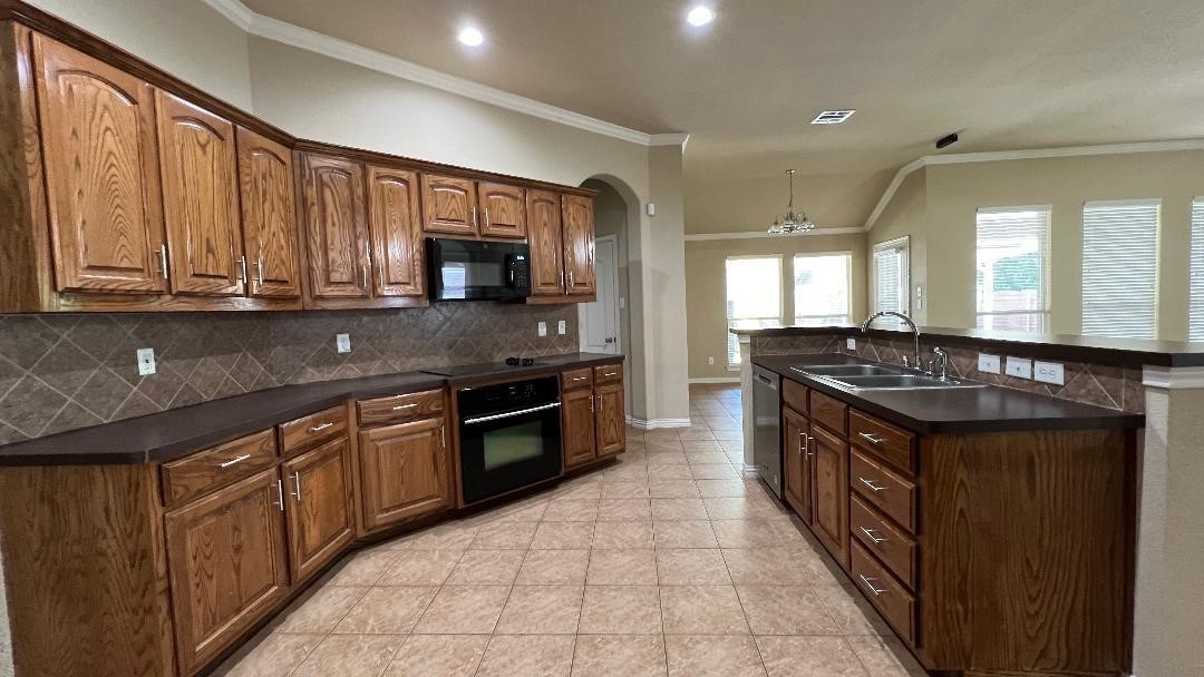 5823 Sunny Meadow Lane Grand Prairie TX 75052