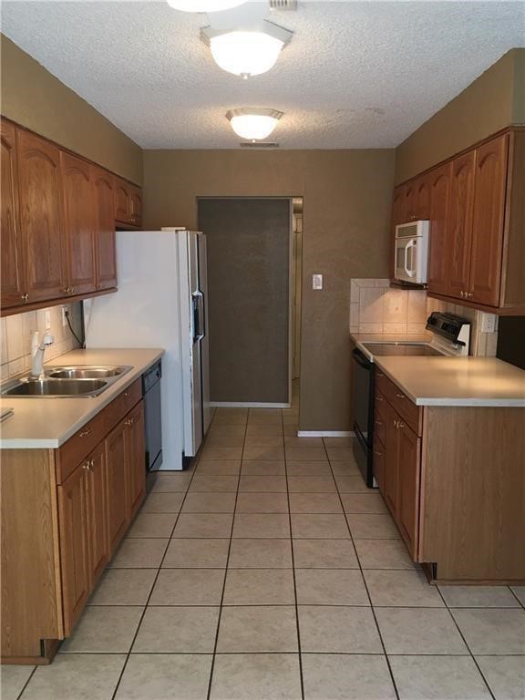 1828 Angelina Drive Garland TX 75040