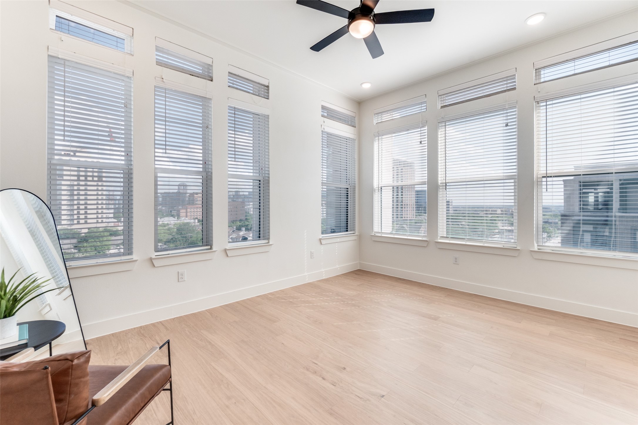 2929 Oak Lawn Avenue Dallas TX 75219