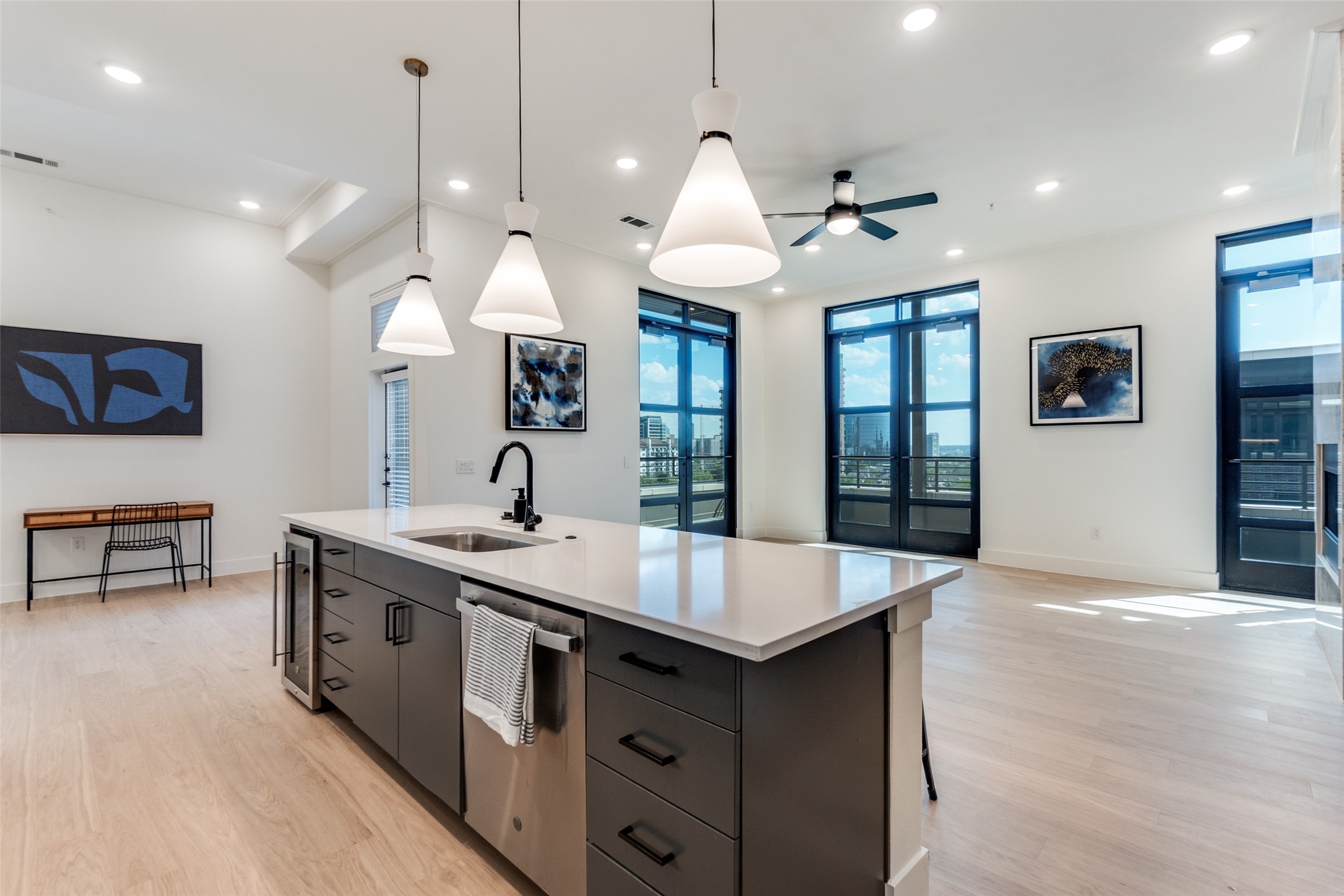 2929 Oak Lawn Avenue Dallas TX 75219