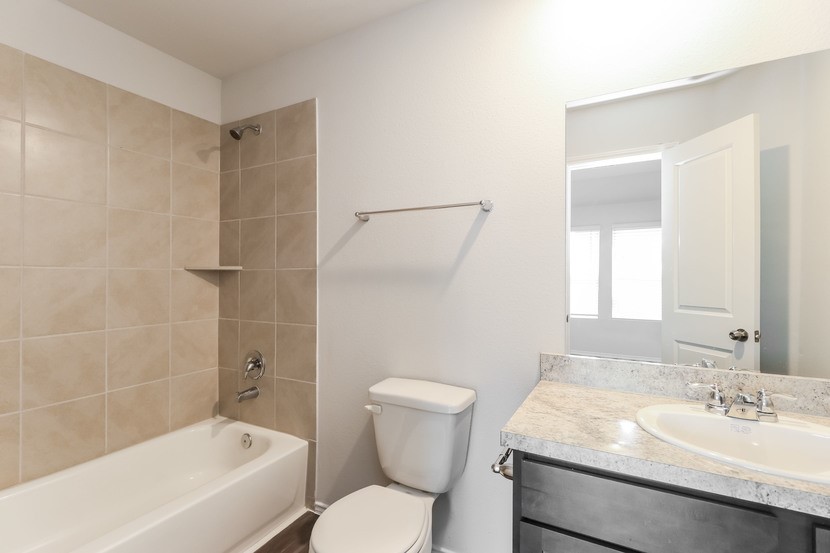 435 Sussex Everman TX 76140