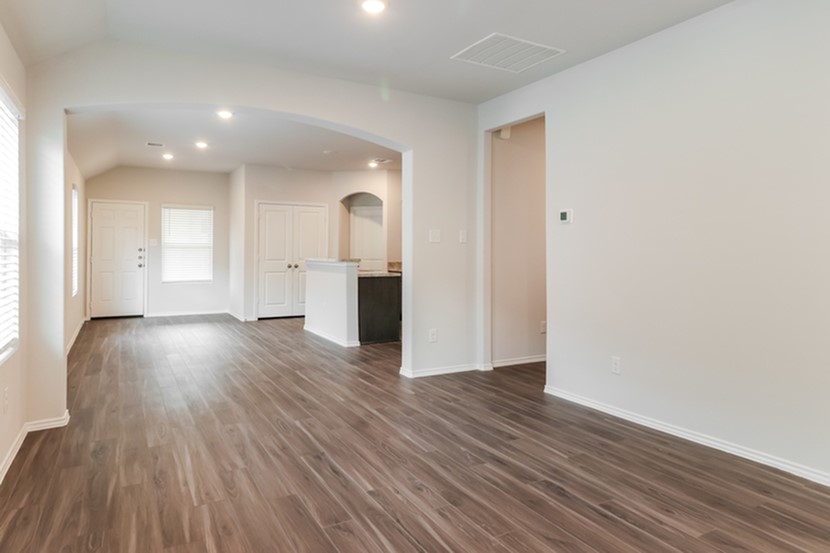 435 Sussex Everman TX 76140