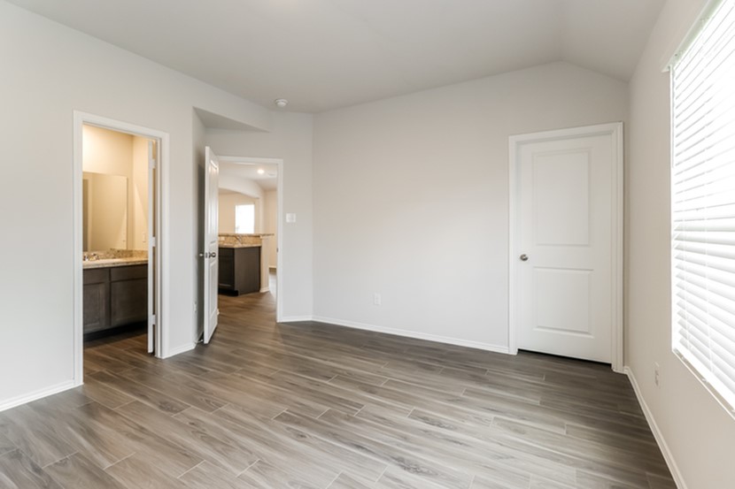 435 Sussex Everman TX 76140