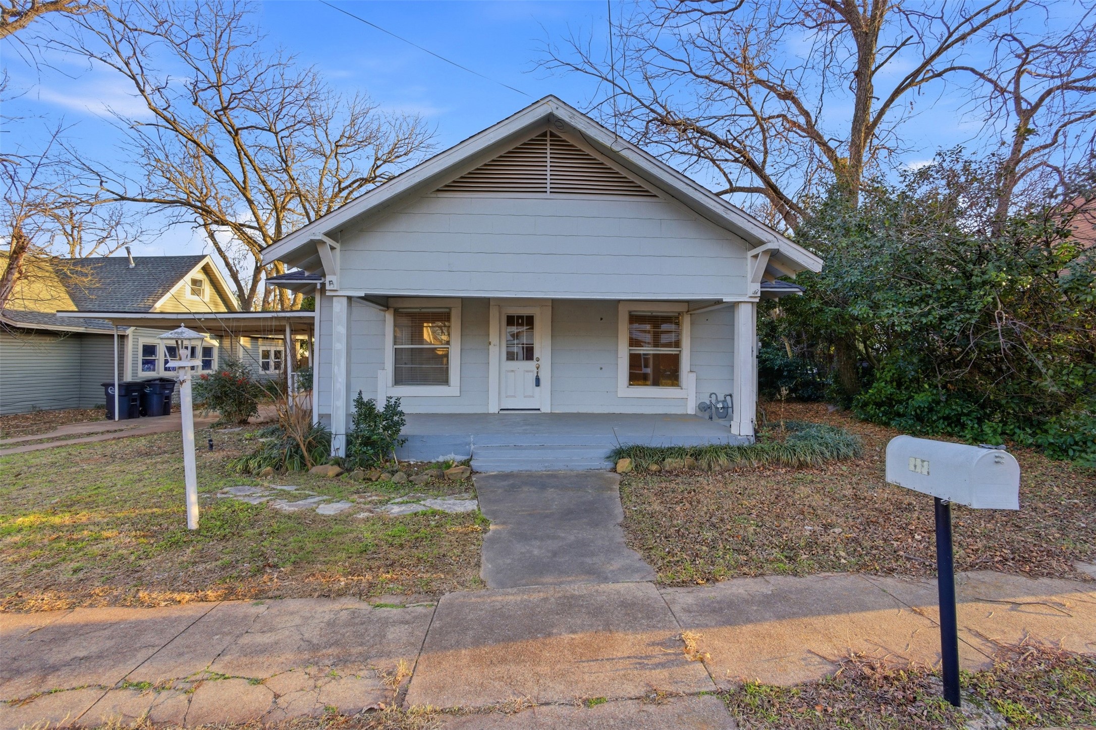 405 College Street Cleburne TX 76033