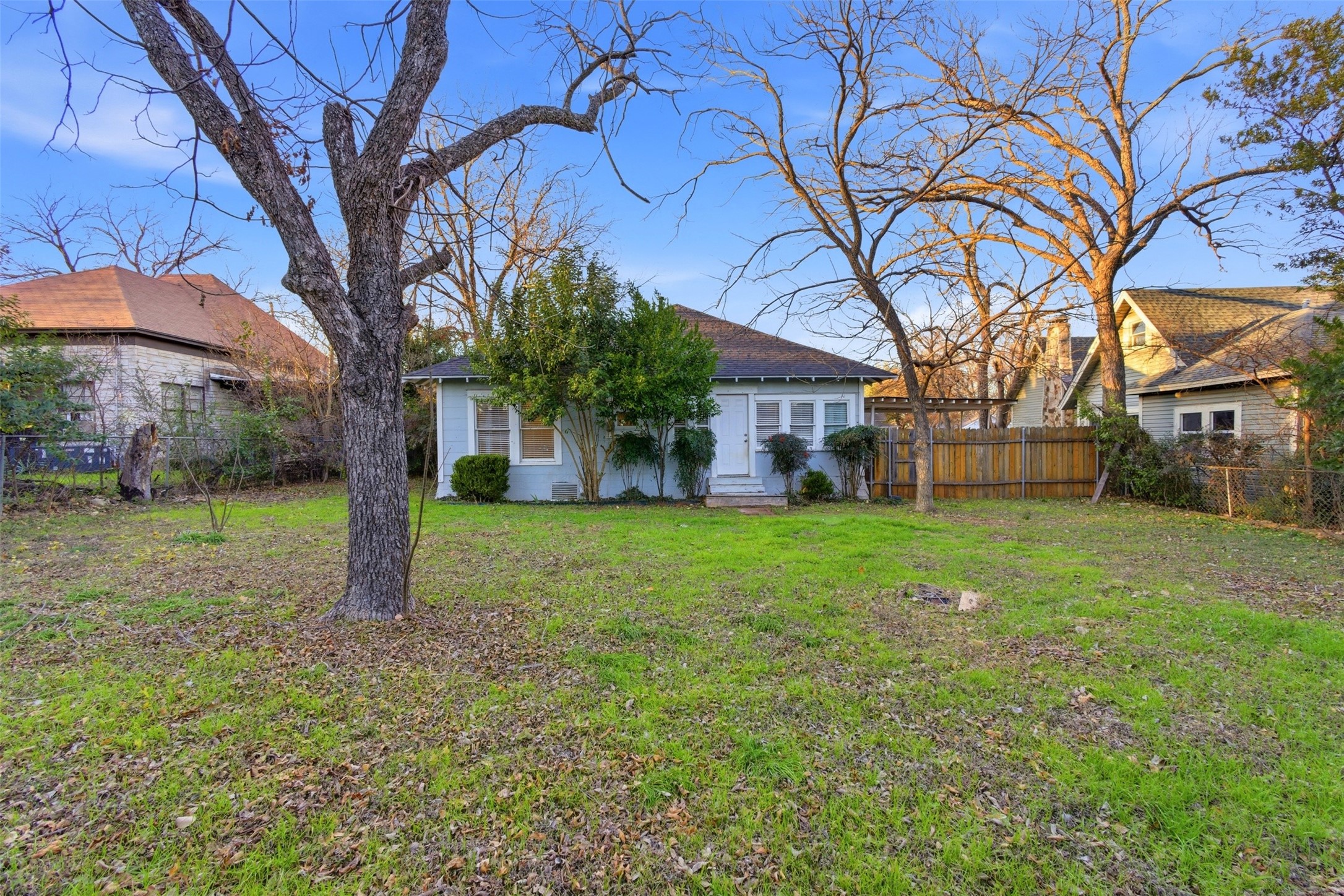 405 College Street Cleburne TX 76033