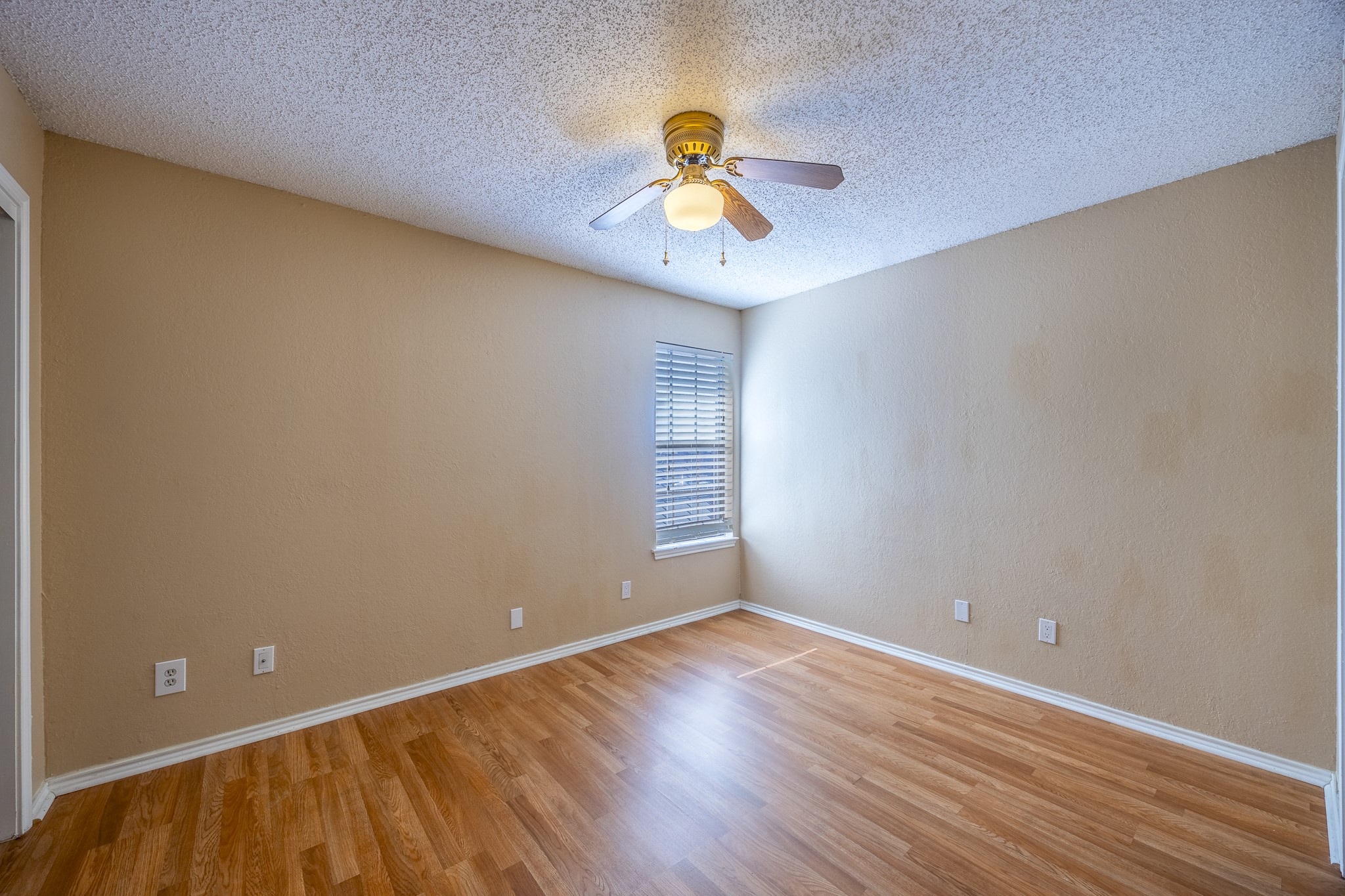 7337 Kingswood Circle Fort Worth TX 76133