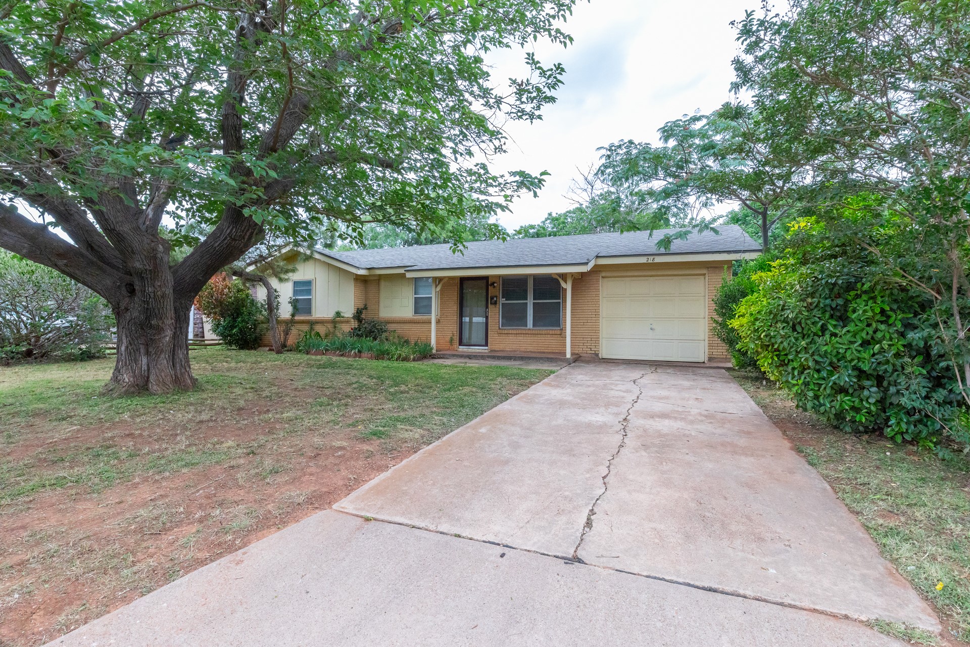 218 N San Jose Drive Abilene TX 79603