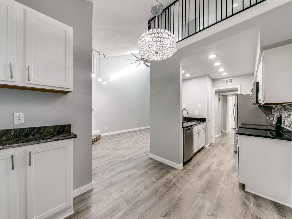 7525 Holly Hill Drive Dallas TX 75231
