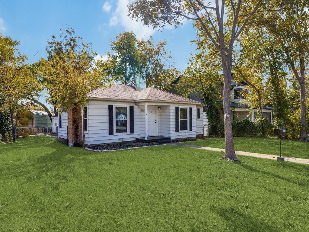 8822 San Benito Way Dallas TX 75218
