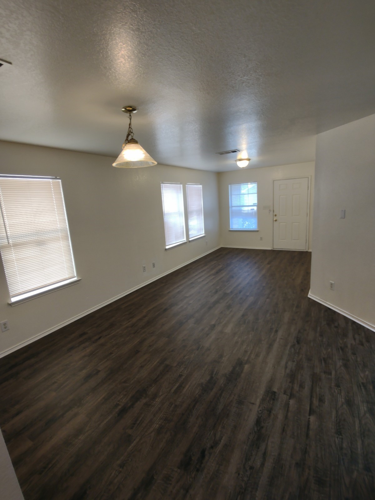247 Cliff Heights Circle Dallas TX 75241