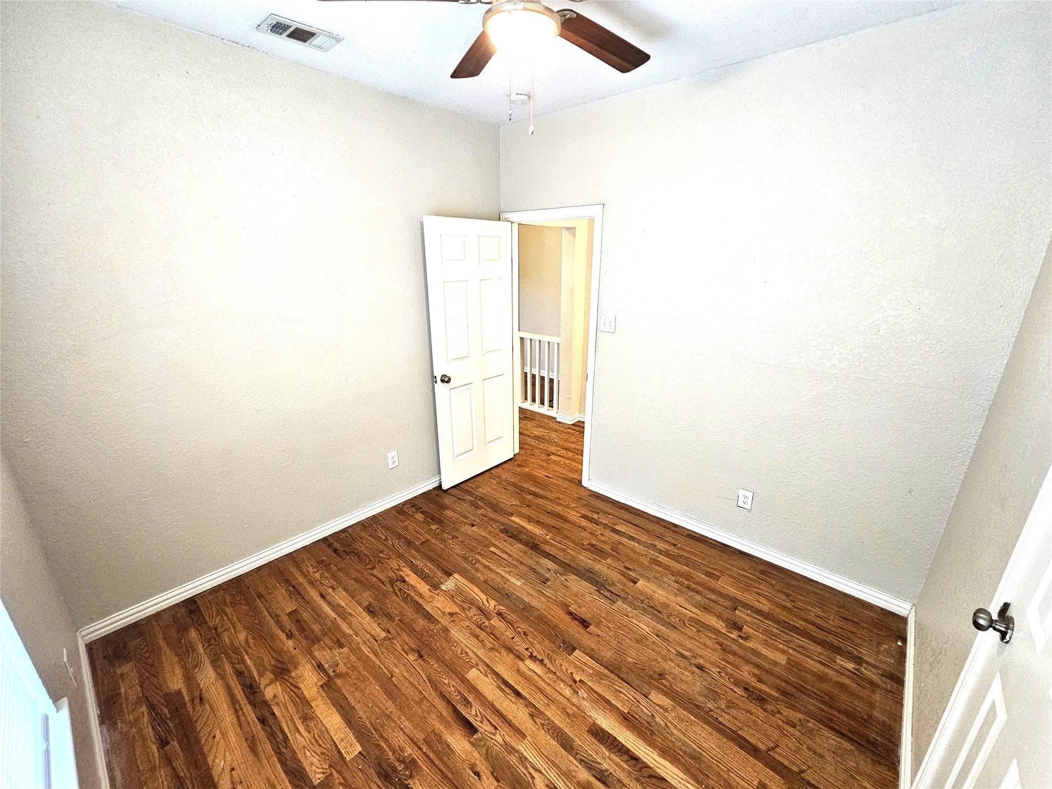 1927 W 10th Street Dallas TX 75208