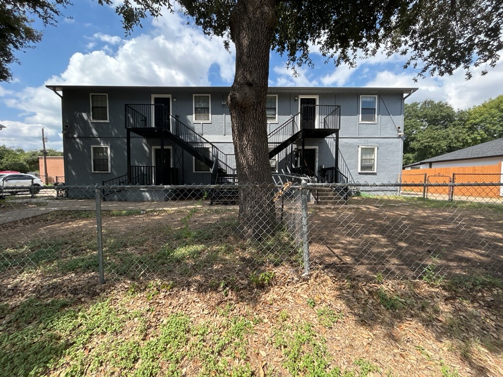 1615 Voirin Road Irving TX 75061