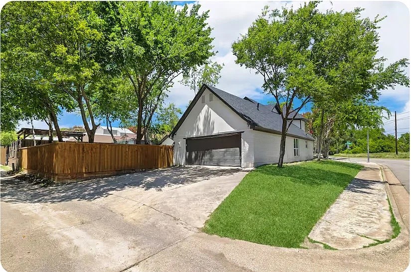 9690 Fallbrook Drive Dallas TX 75243