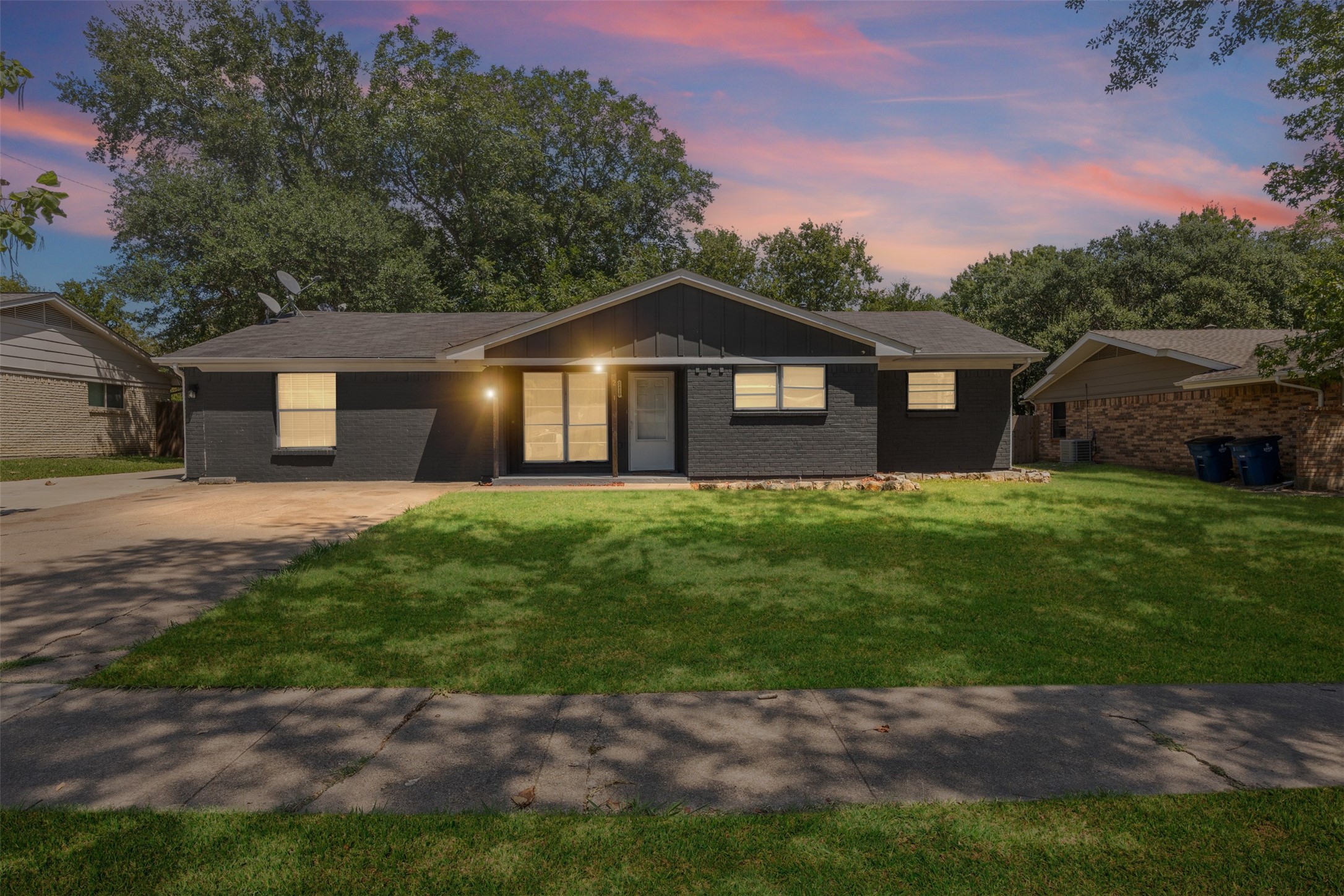 2410 Linda Drive Ennis TX 75119