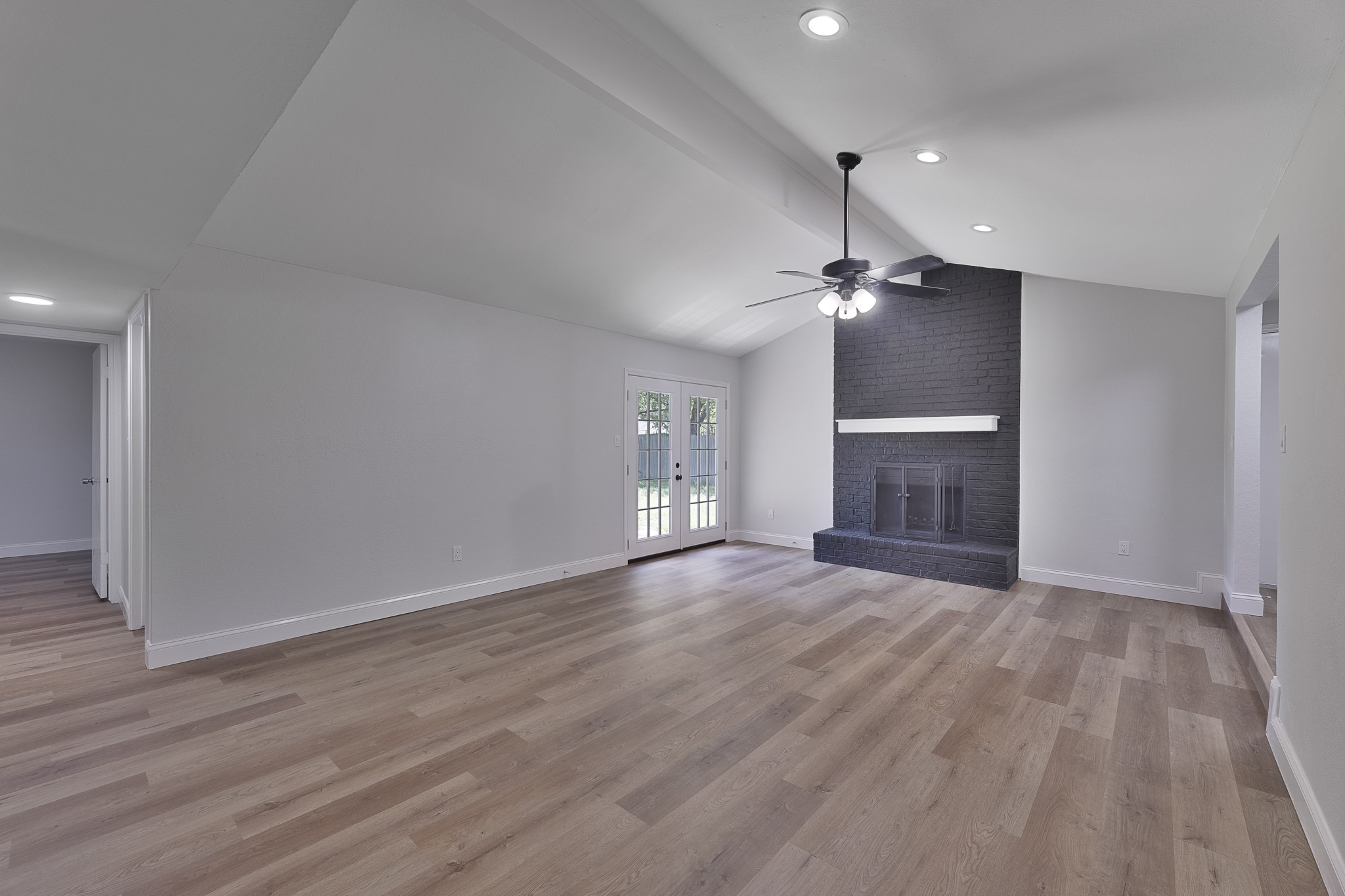 5002 French Wood Drive Arlington TX 76016
