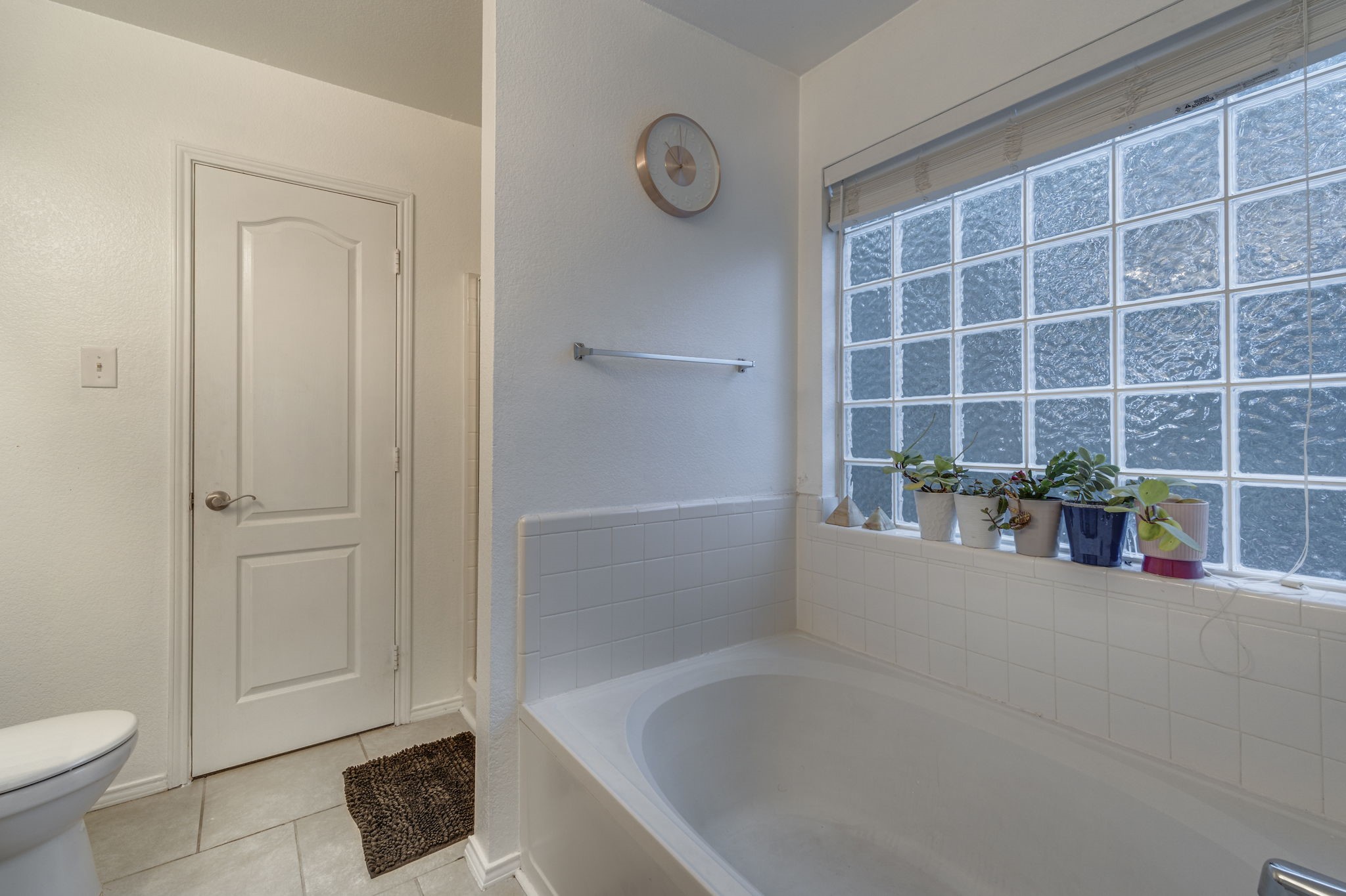 101 Hollow Tree Drive Red Oak TX 75154