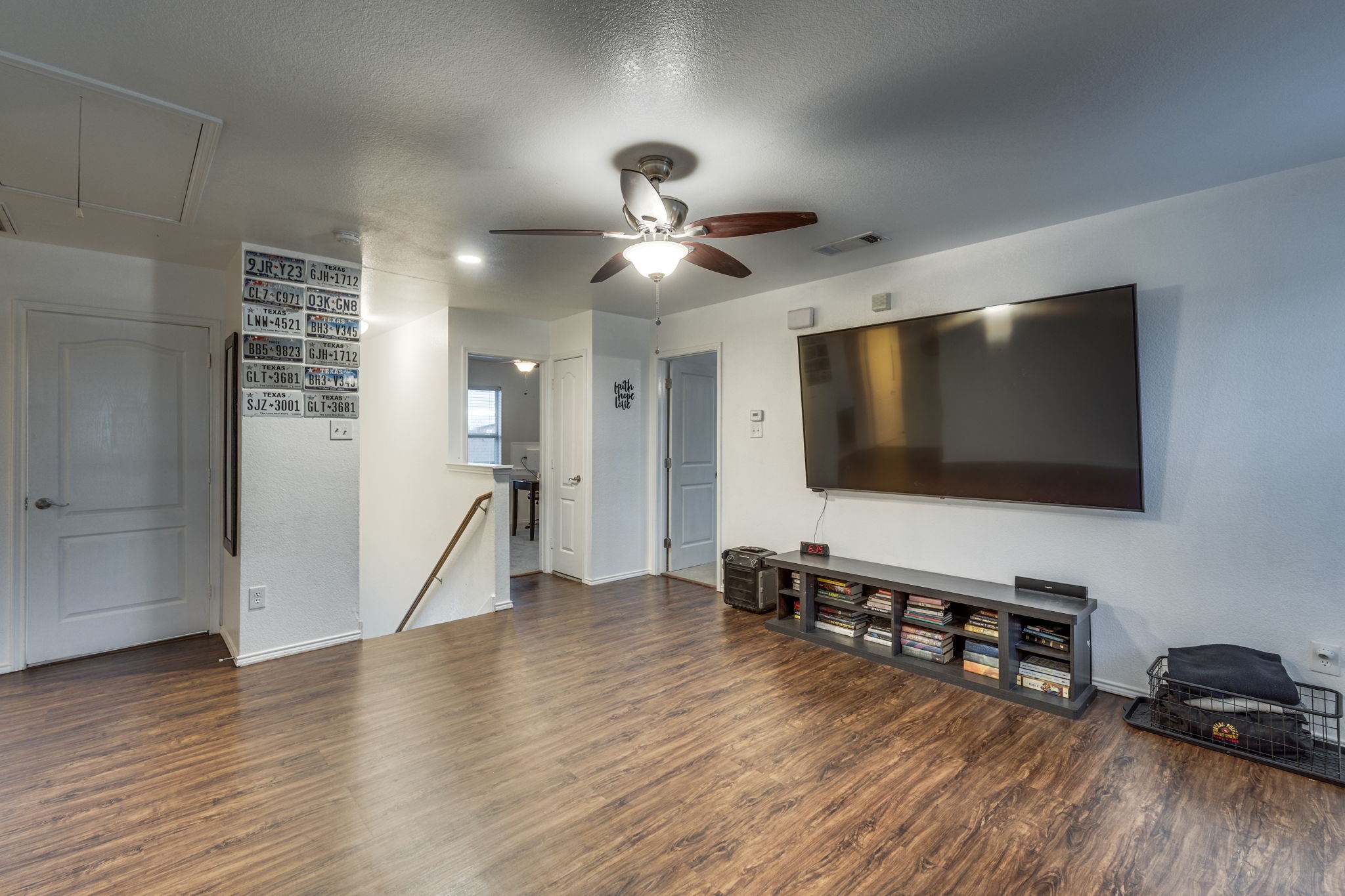 101 Hollow Tree Drive Red Oak TX 75154