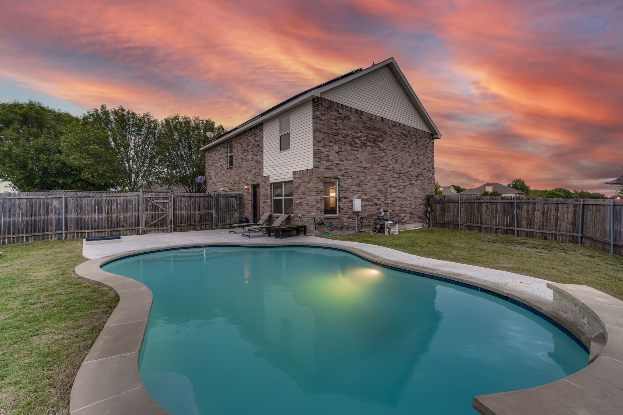 101 Hollow Tree Drive Red Oak TX 75154