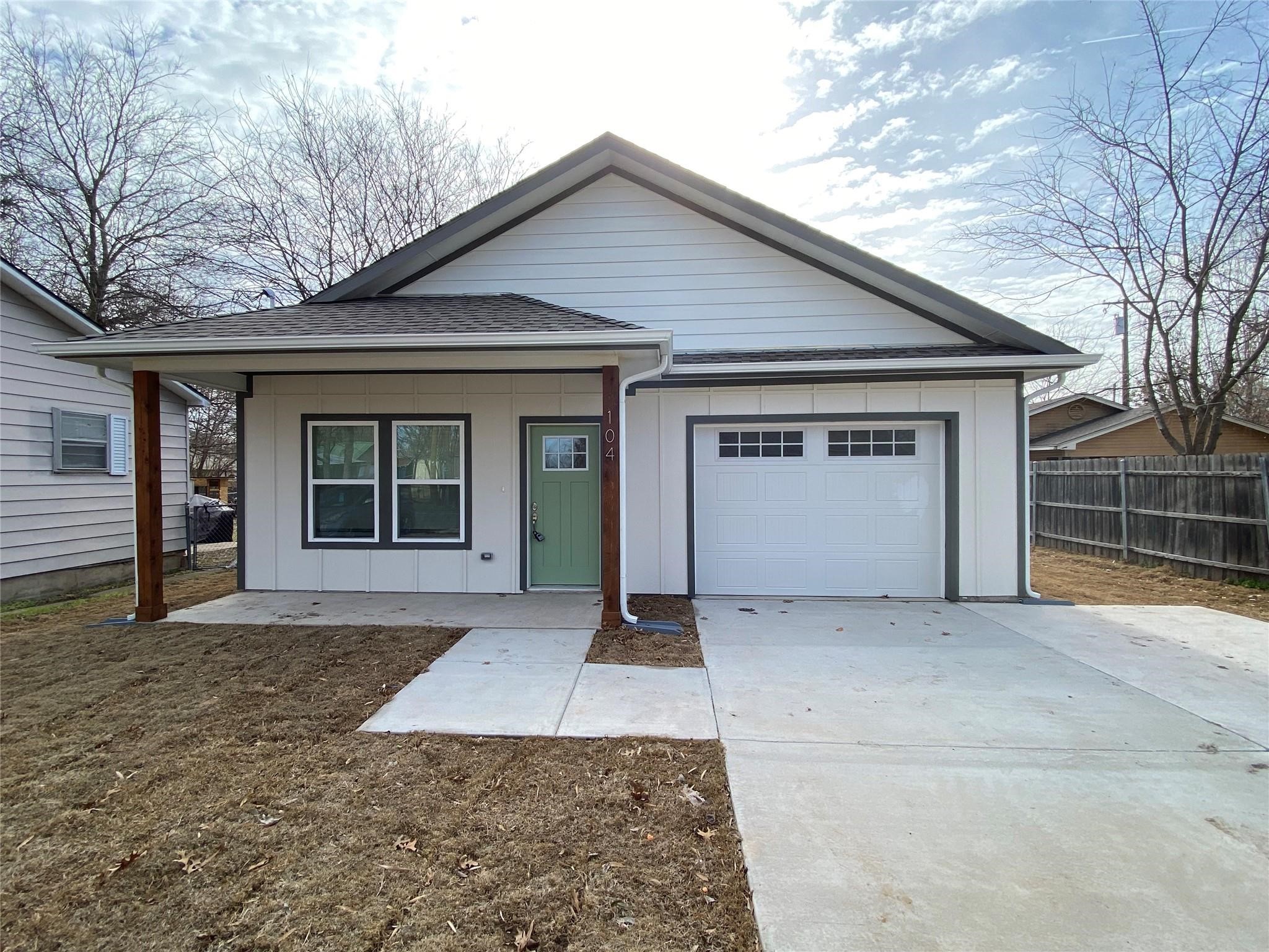 104 E Forest Avenue Sherman TX 75090