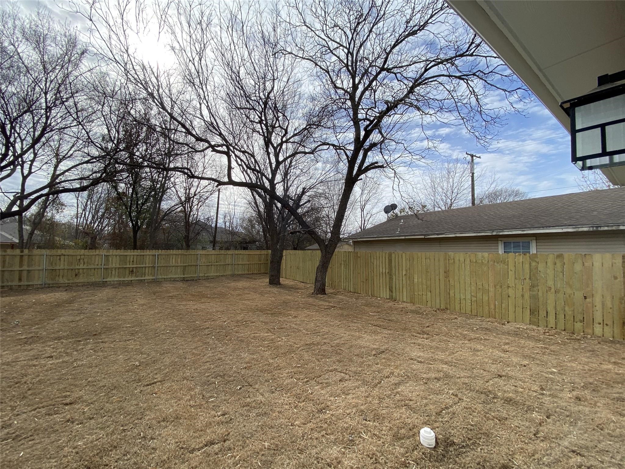 104 E Forest Avenue Sherman TX 75090